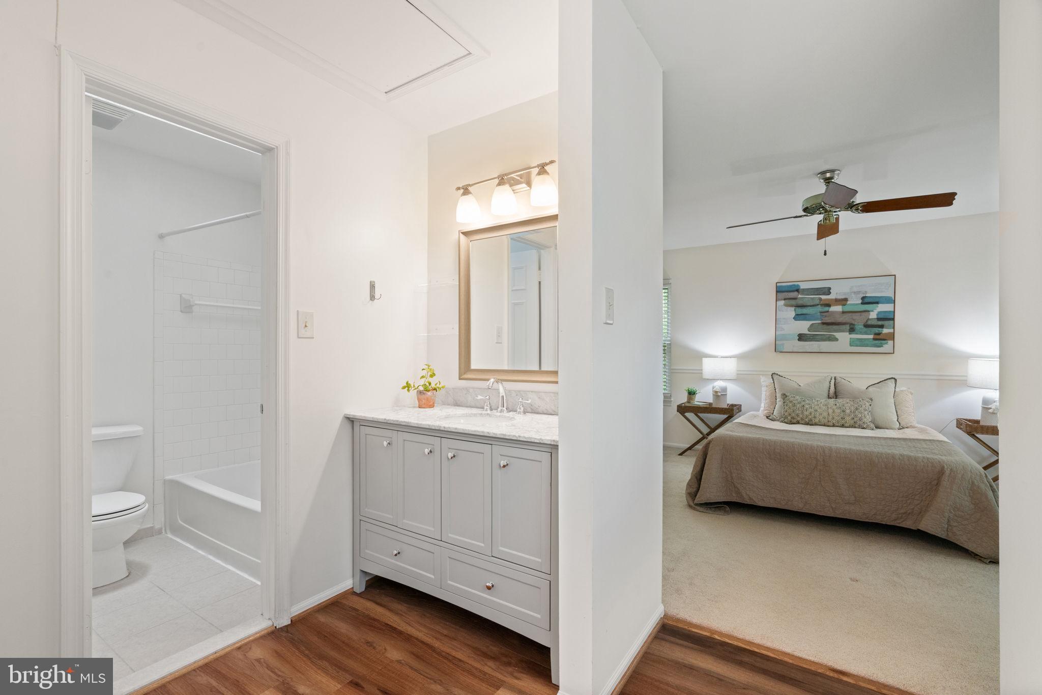 LAKE RIDGE - Residential