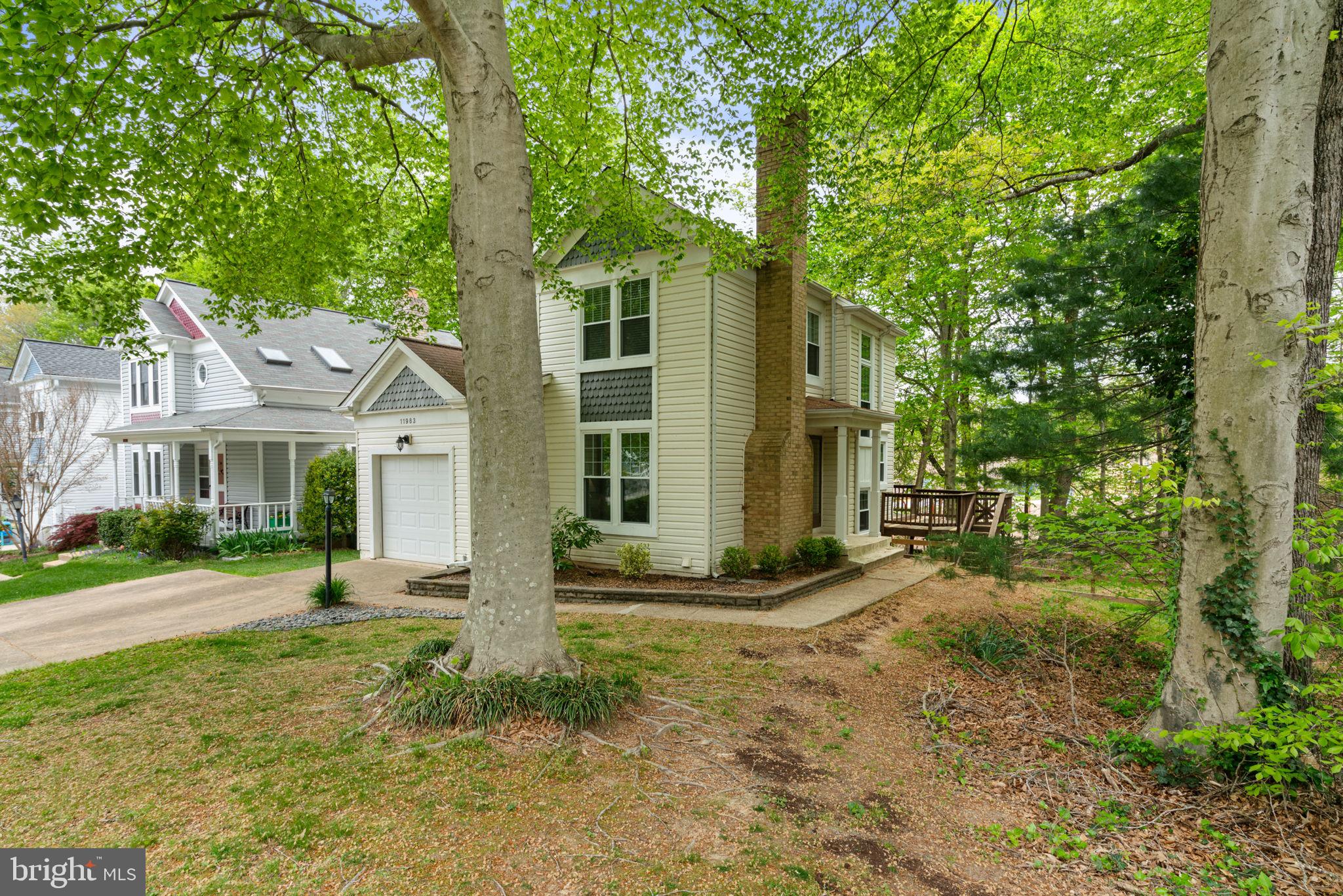 LAKE RIDGE - Residential