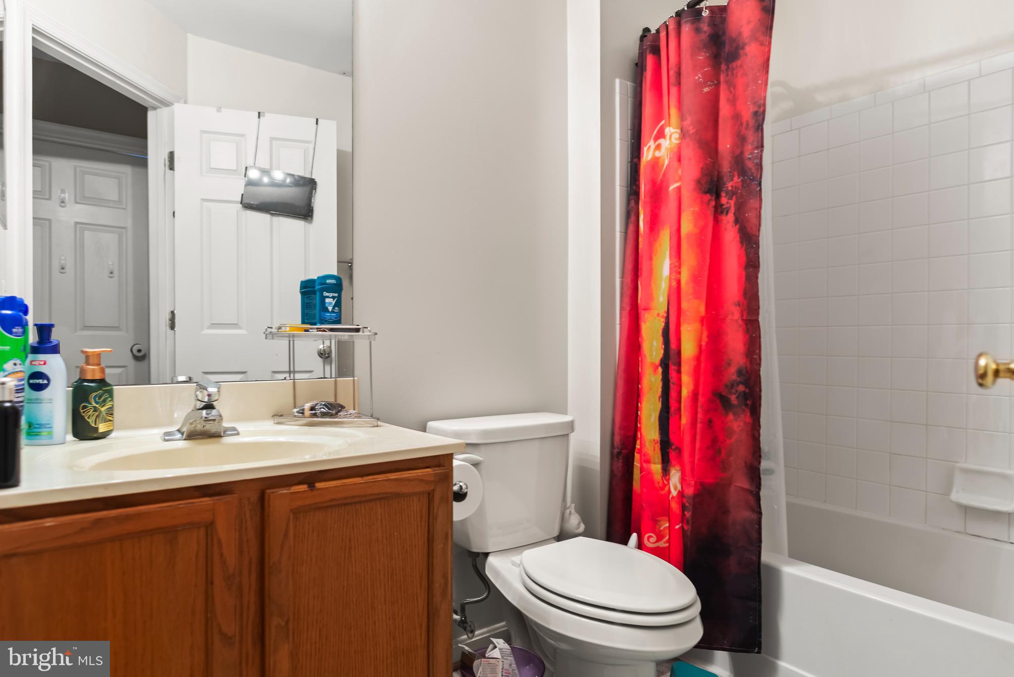 ENCLAVE AT SEVEN OAKS - Residential