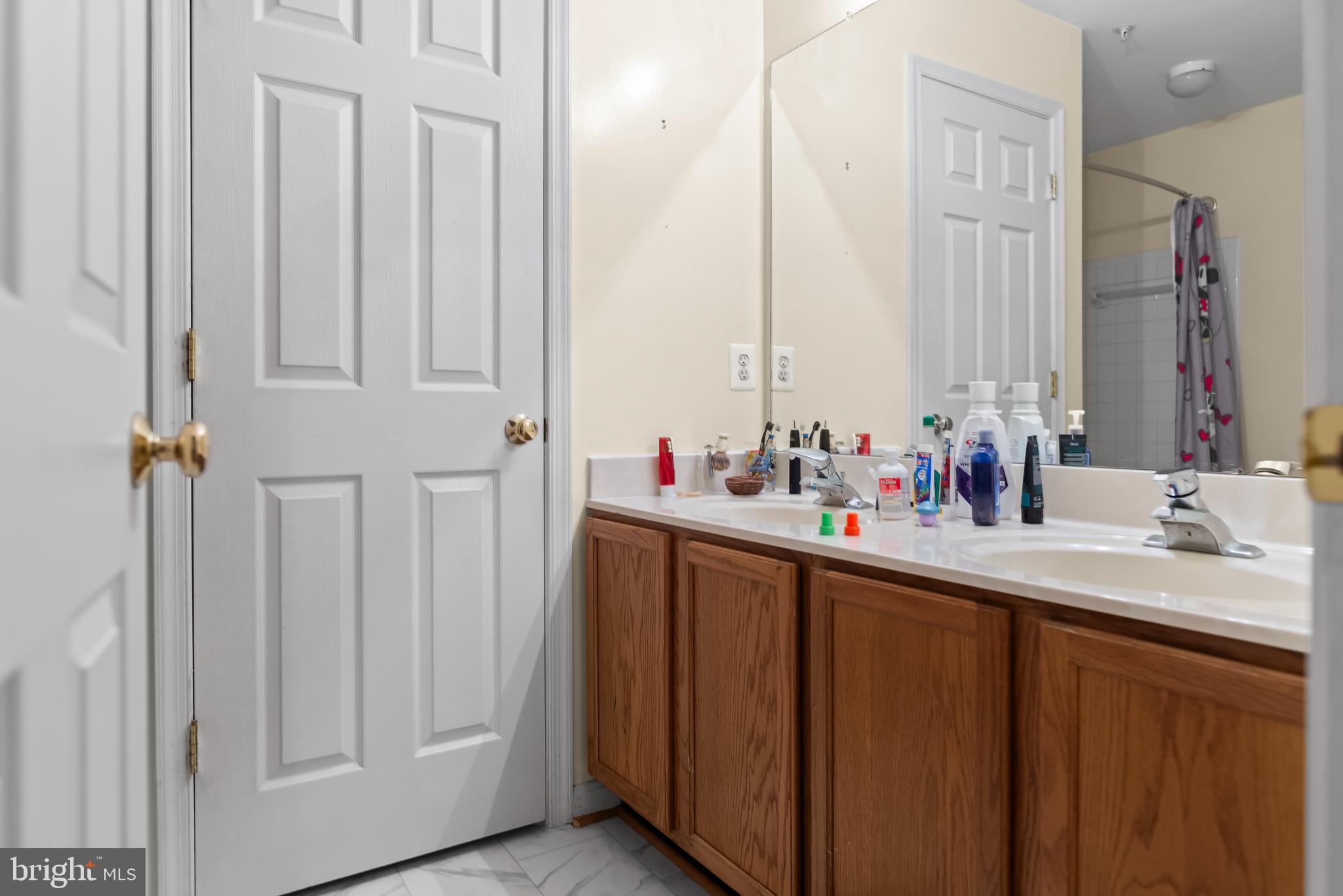 ENCLAVE AT SEVEN OAKS - Residential