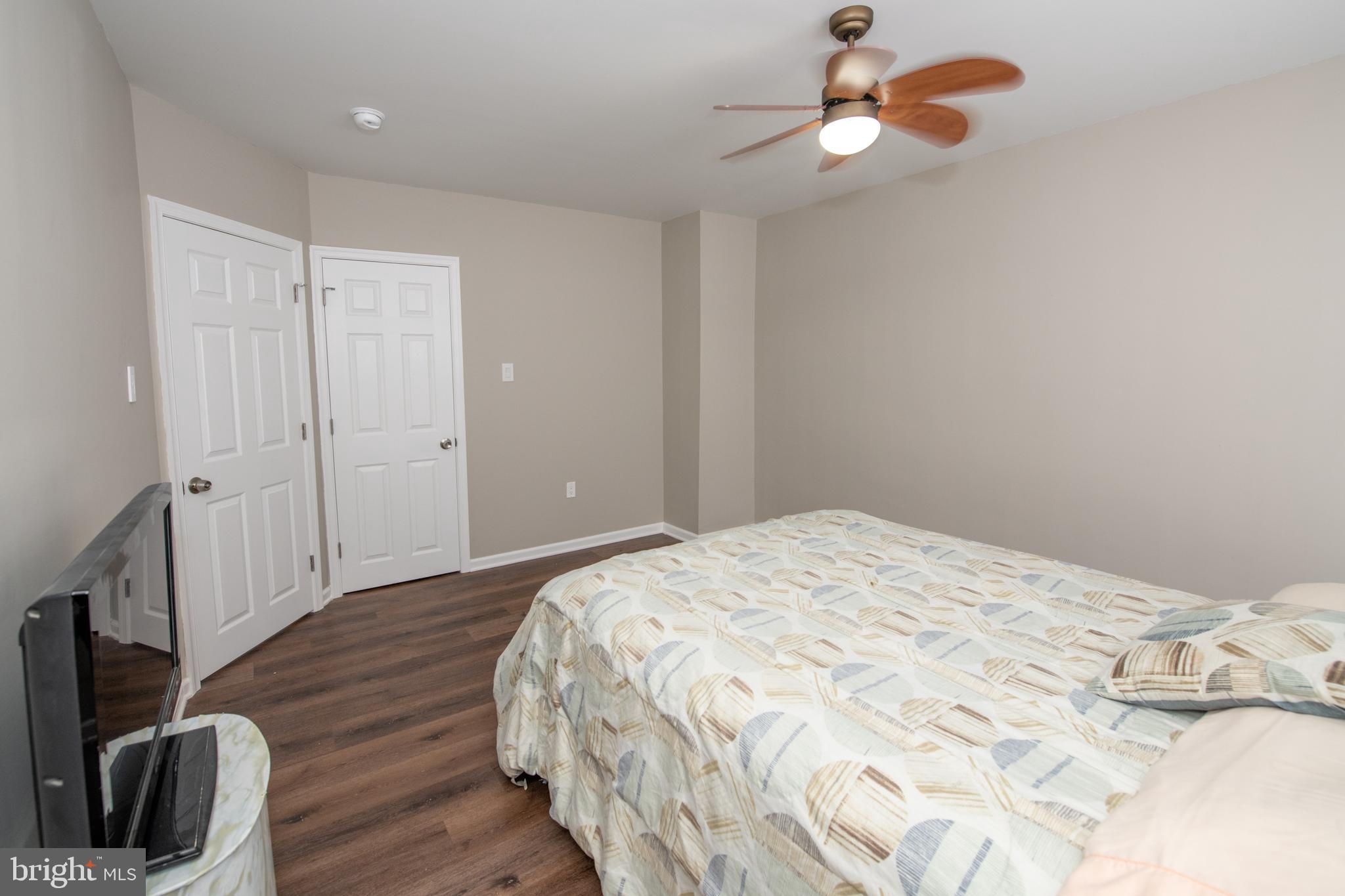 WEST OAK LANE - Residential