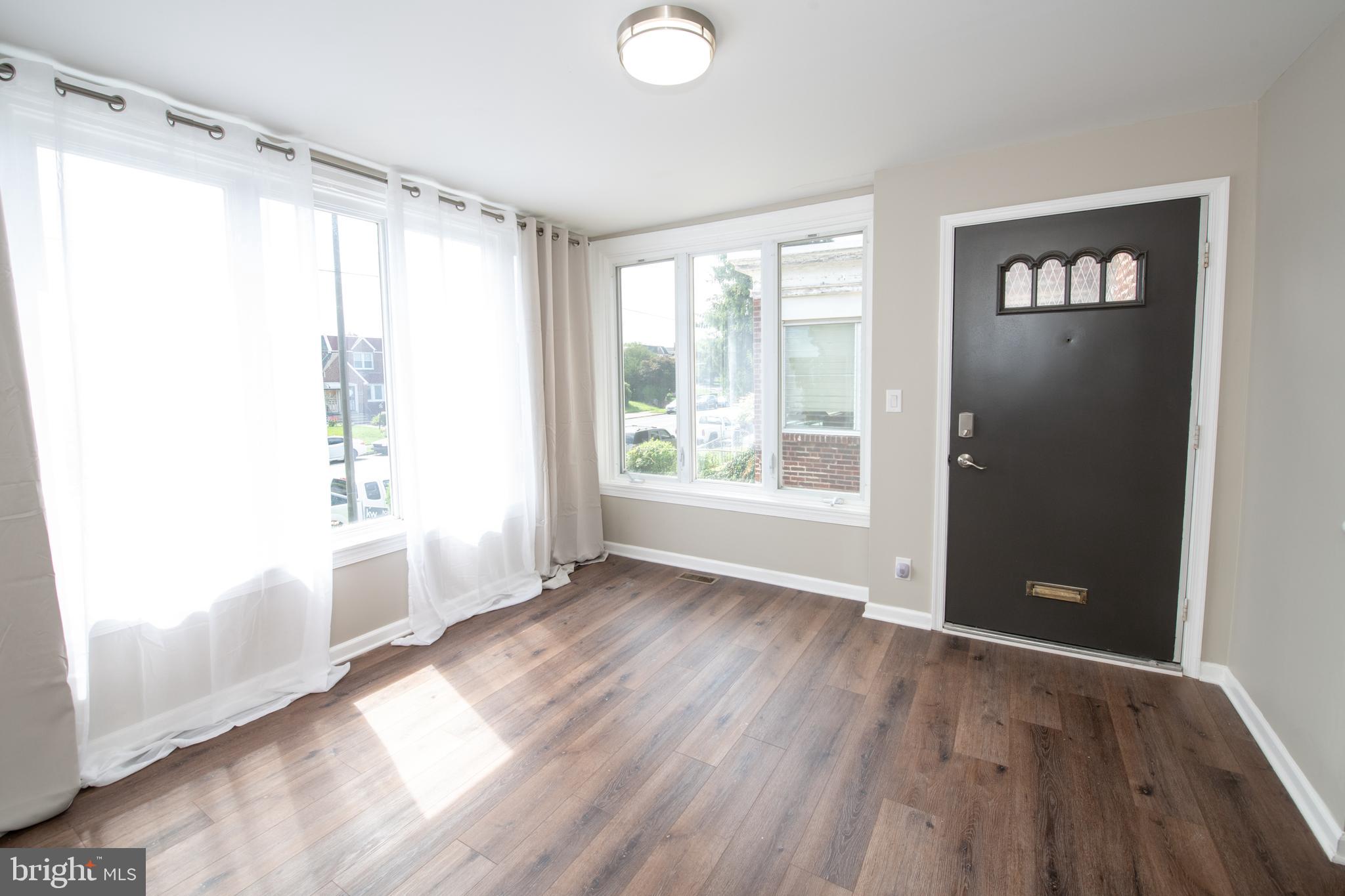 WEST OAK LANE - Residential