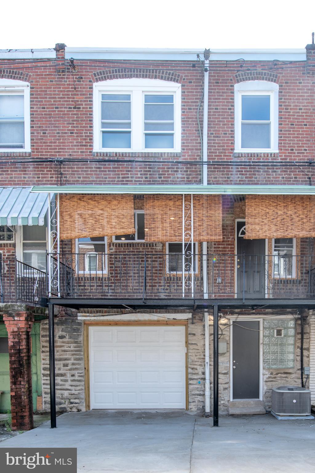 WEST OAK LANE - Residential