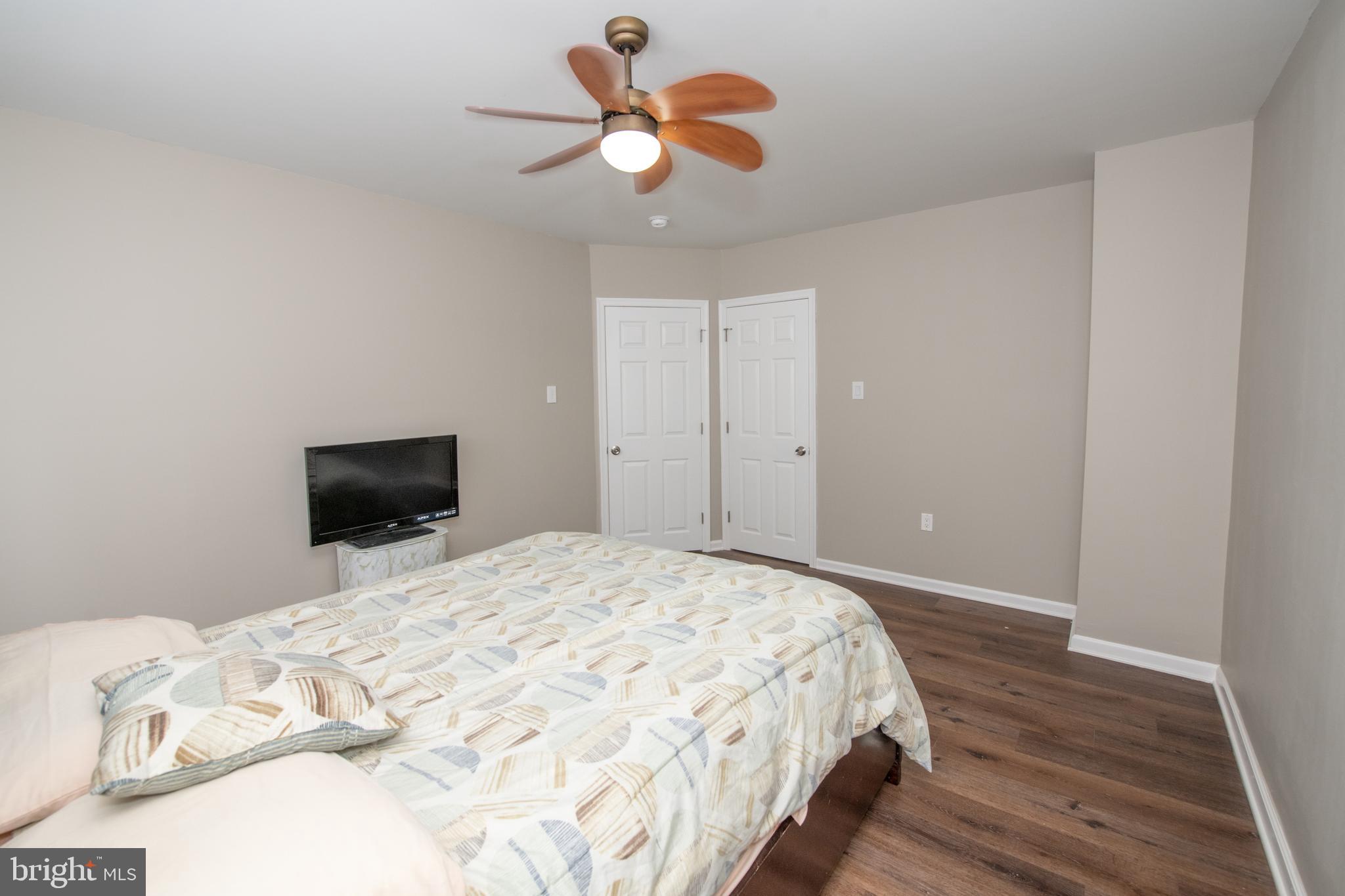 WEST OAK LANE - Residential