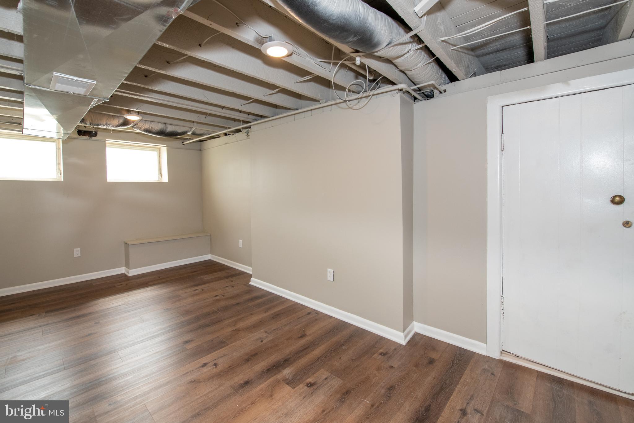 WEST OAK LANE - Residential