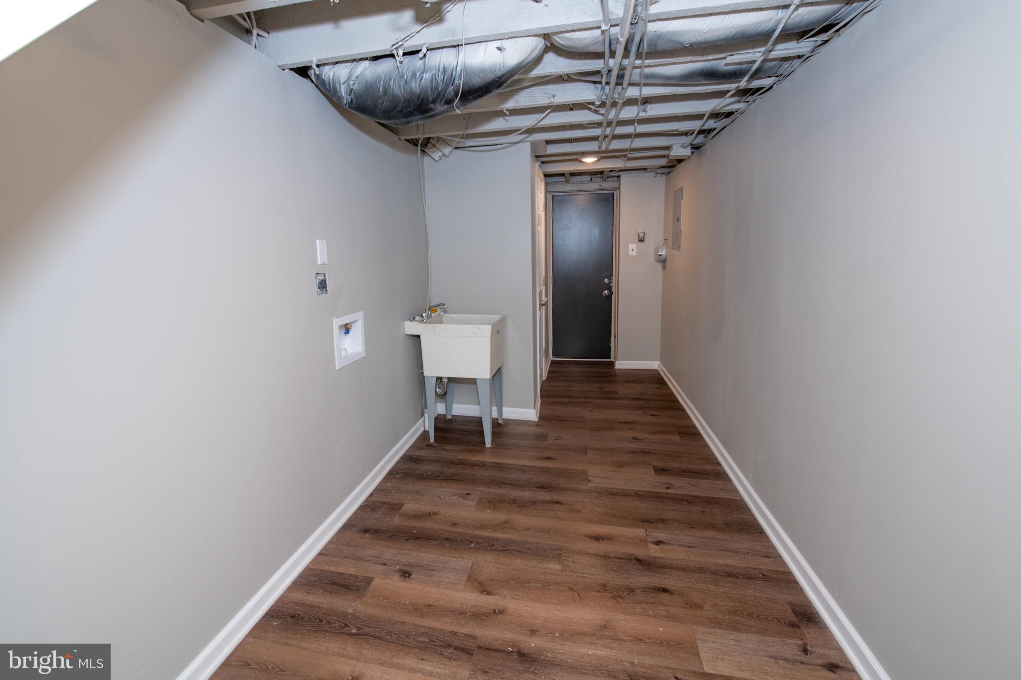 WEST OAK LANE - Residential