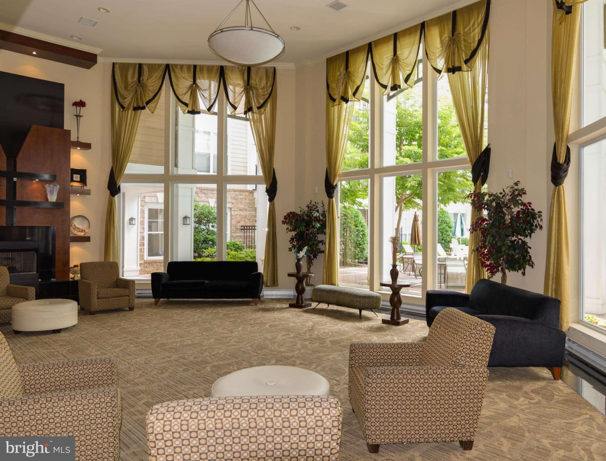 FITZ AT ROCKVILLE TOWN C - Residential