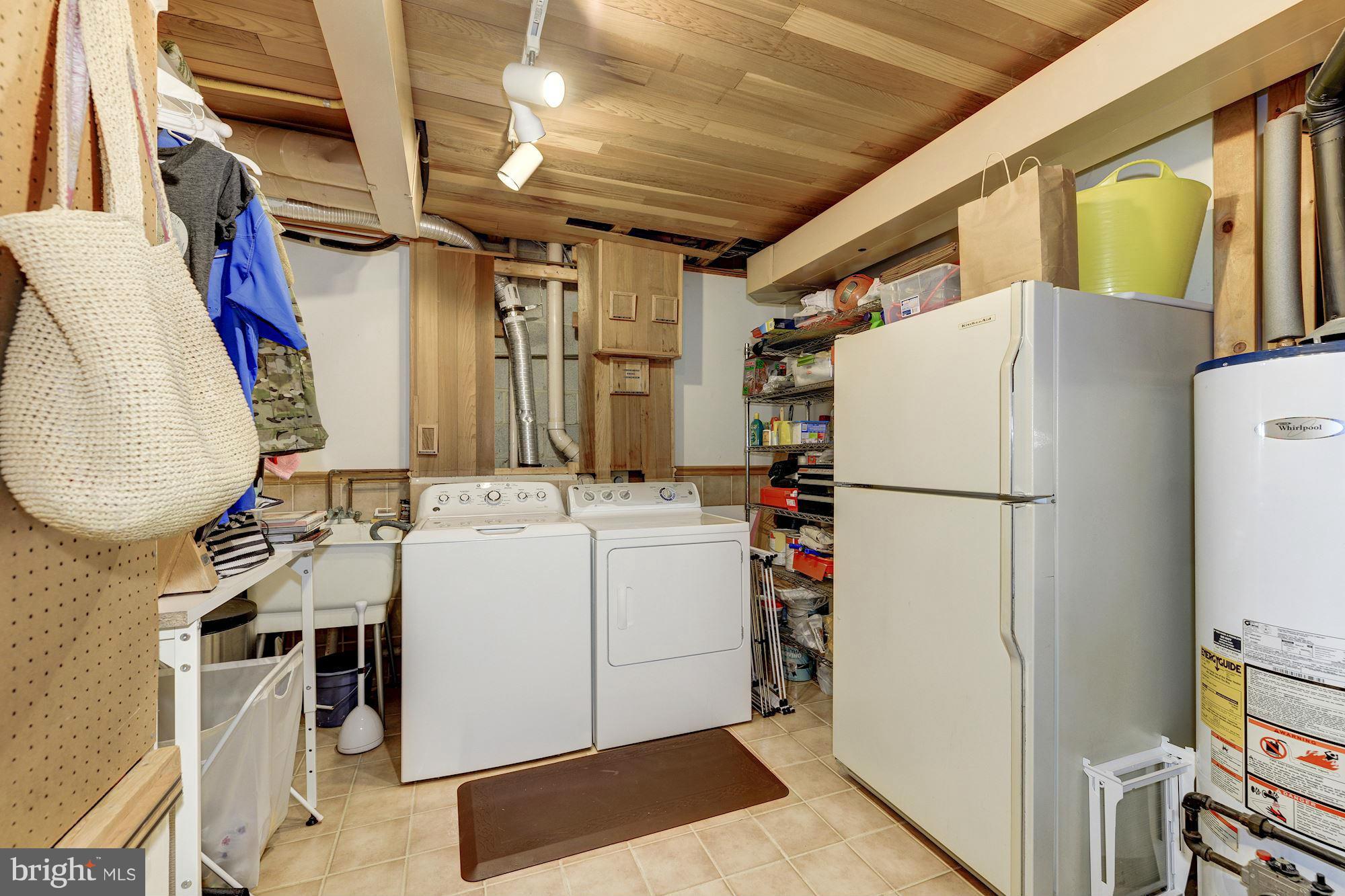 HUNTINGTON AT MT VERNON - Residential