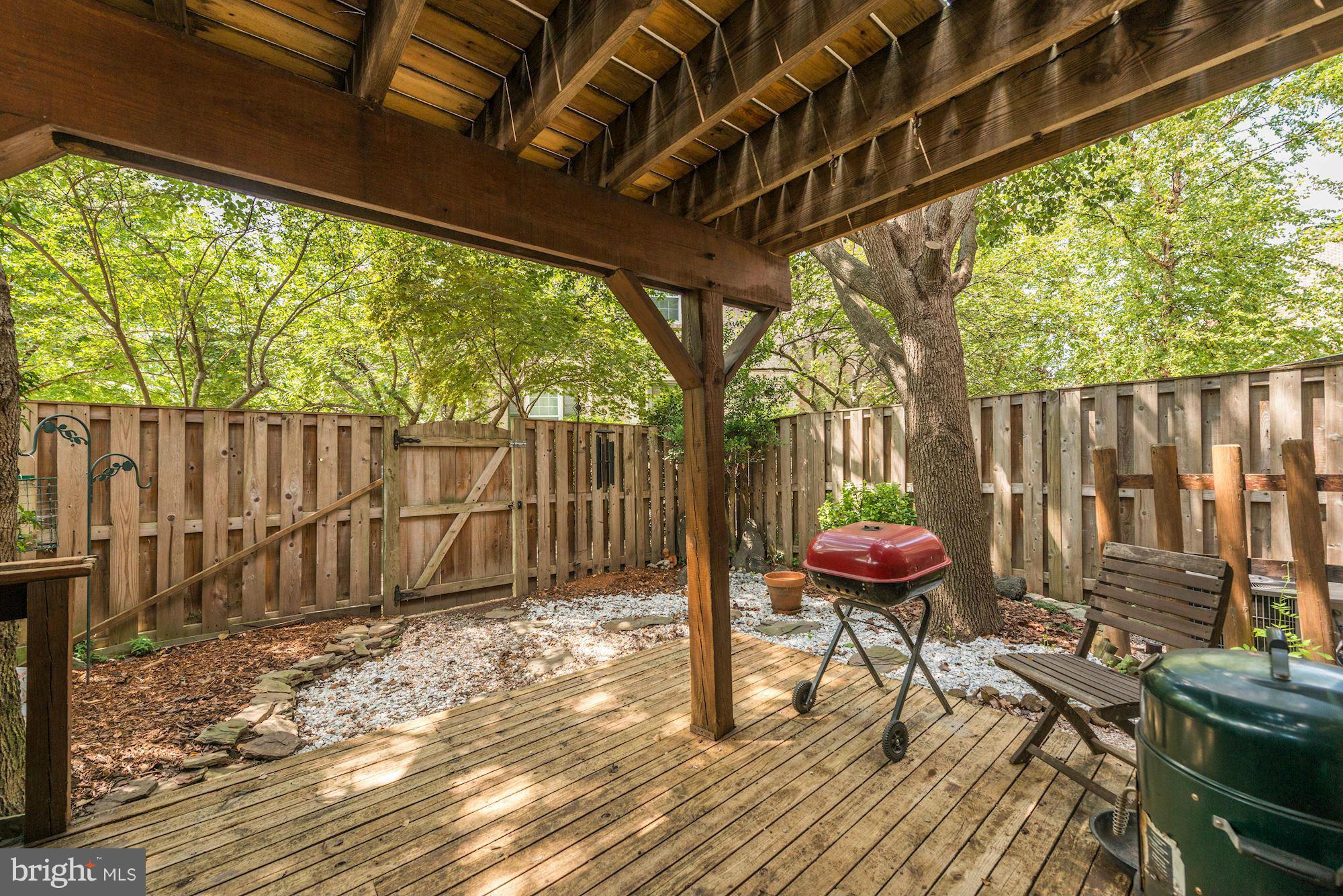 HUNTINGTON AT MT VERNON - Residential