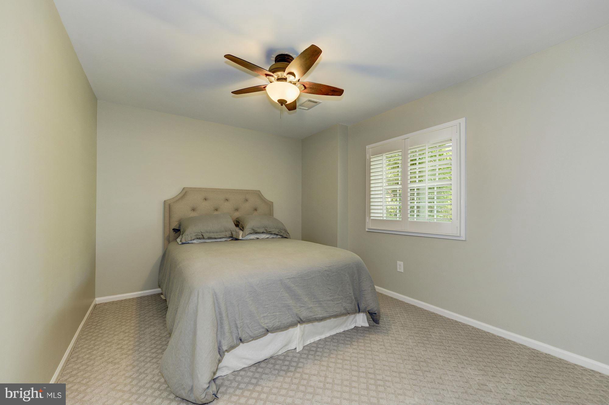 HUNTINGTON AT MT VERNON - Residential