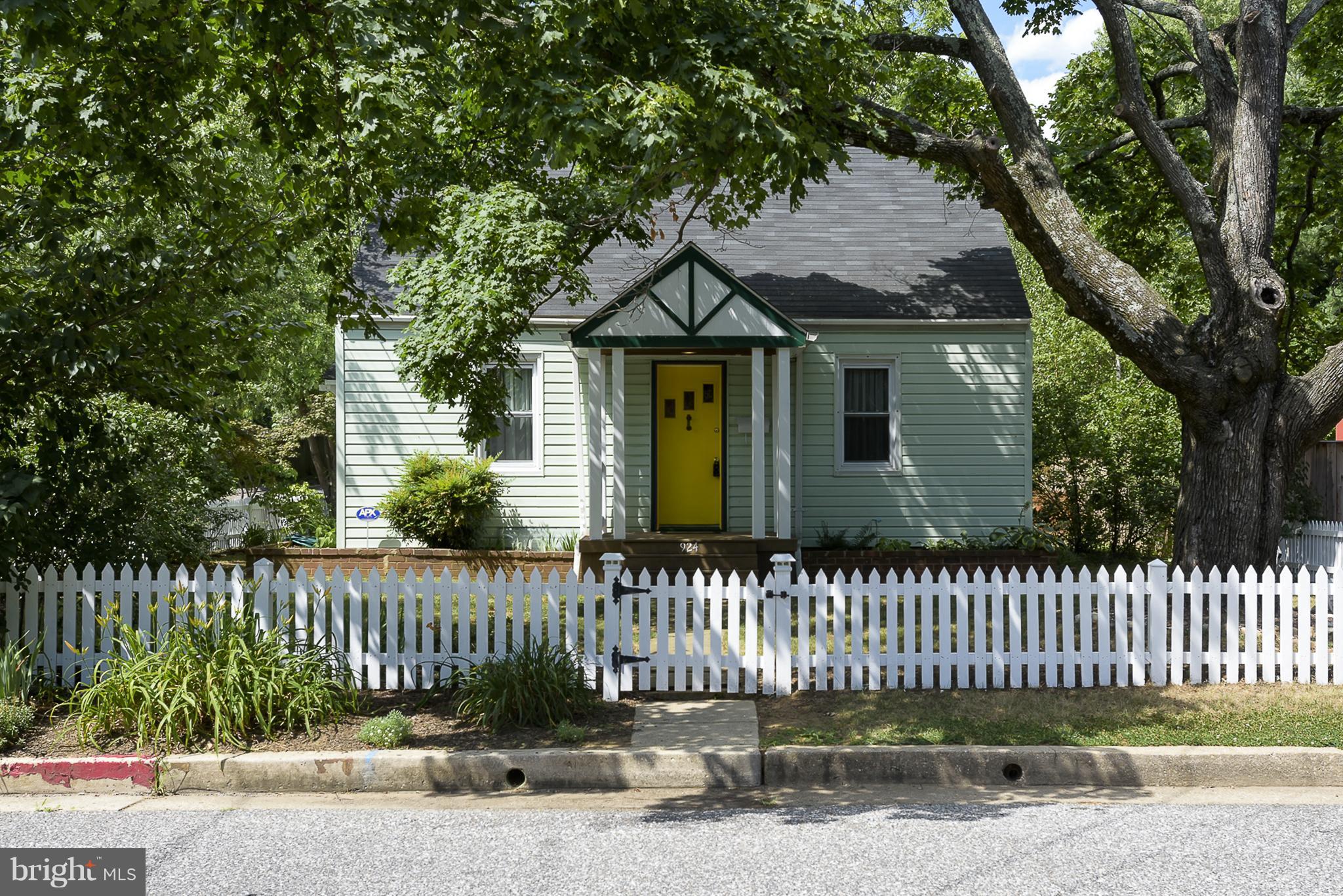 EASTPORT - Residential