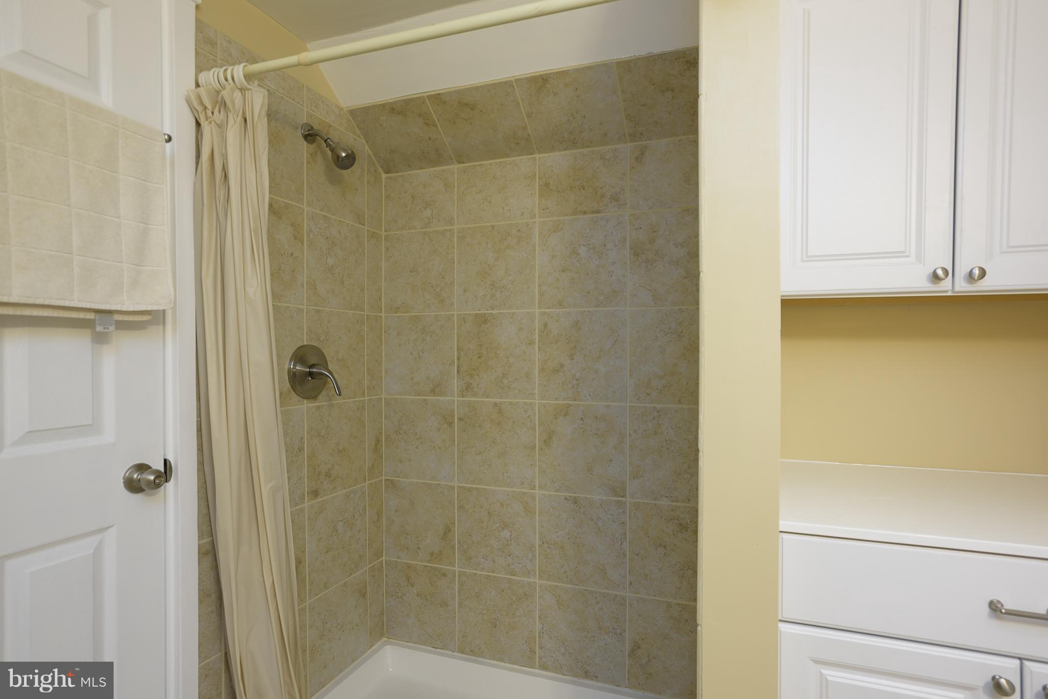 EASTPORT - Residential