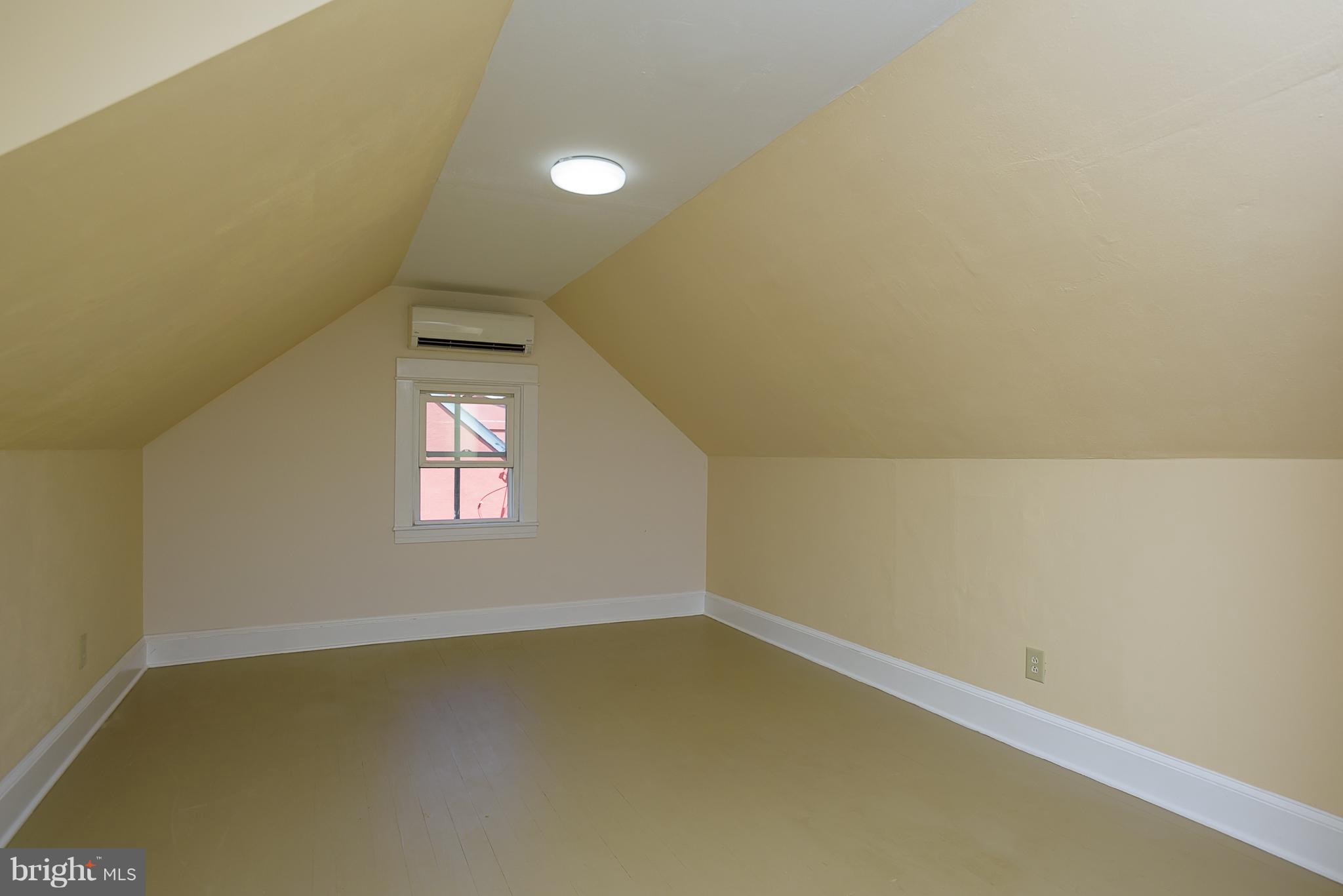 EASTPORT - Residential