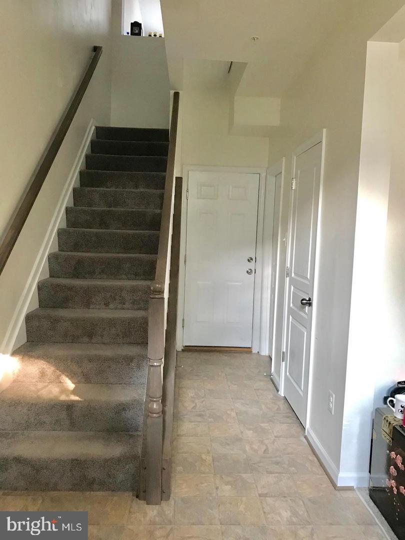 RED OAK CROSSING - Residential Lease