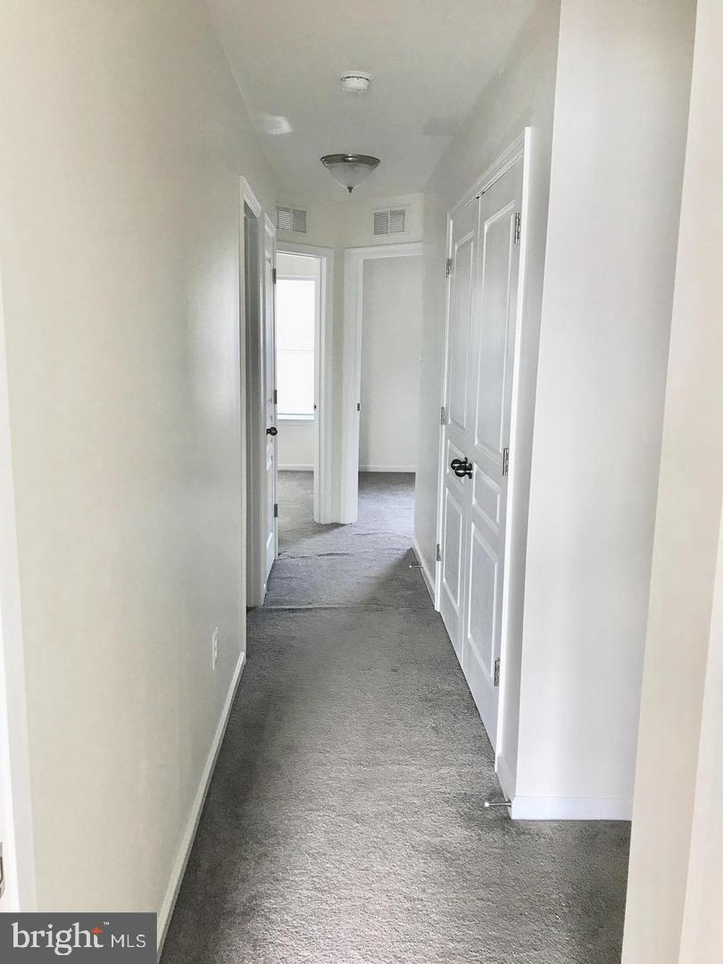 RED OAK CROSSING - Residential Lease