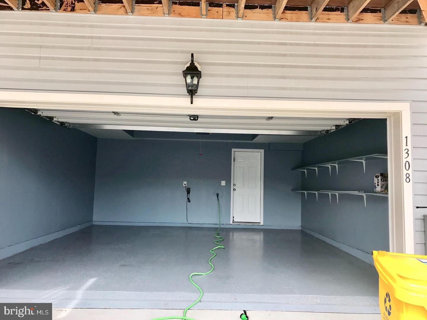 RED OAK CROSSING - Residential Lease