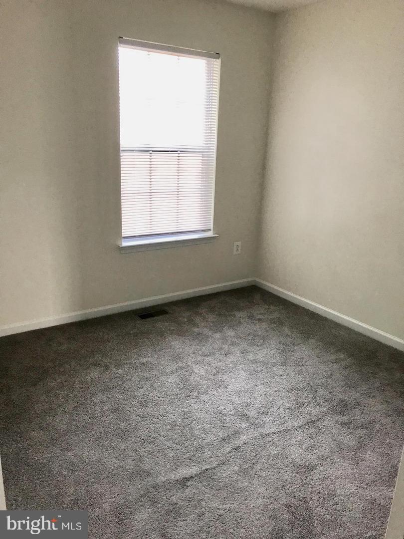 RED OAK CROSSING - Residential Lease