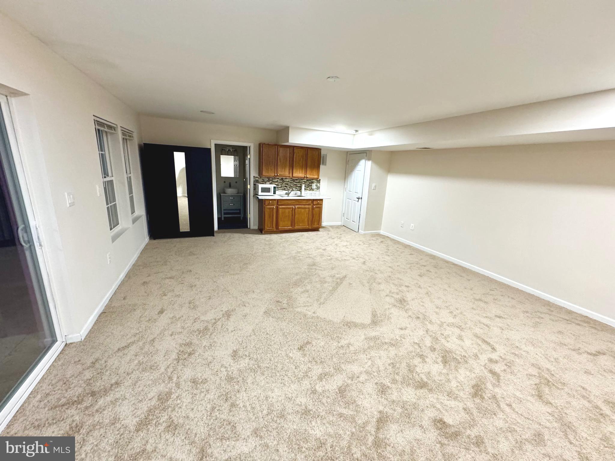 INDEPENDENCE - Residential Lease