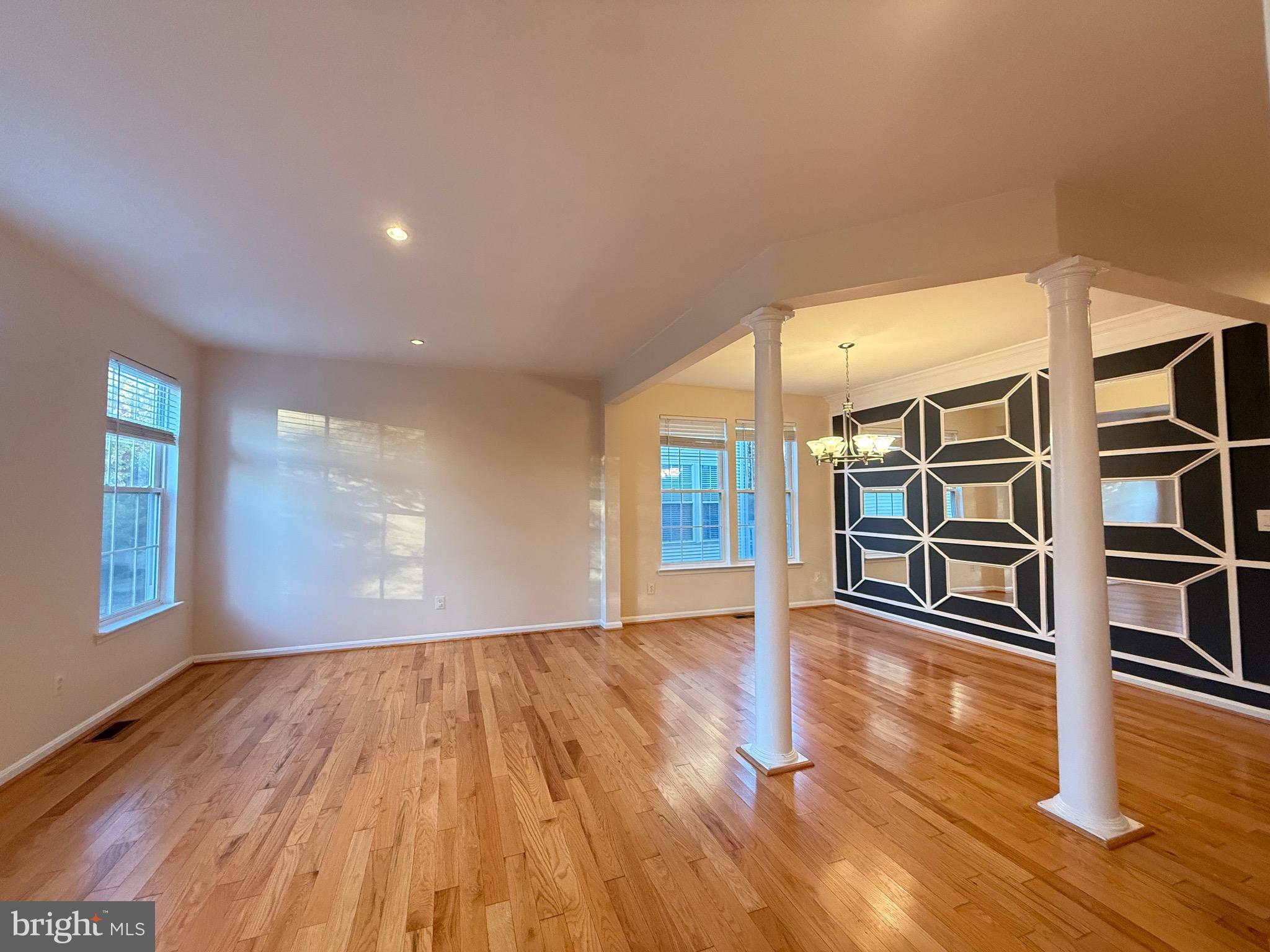 INDEPENDENCE - Residential Lease