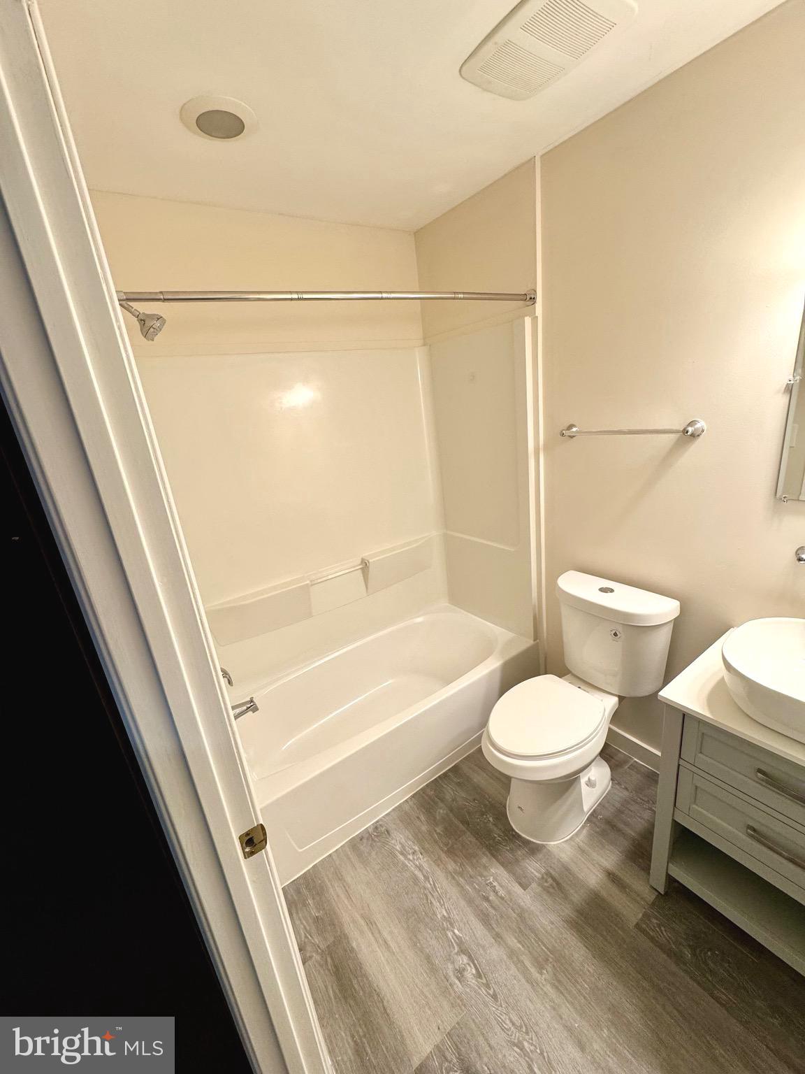 INDEPENDENCE - Residential Lease