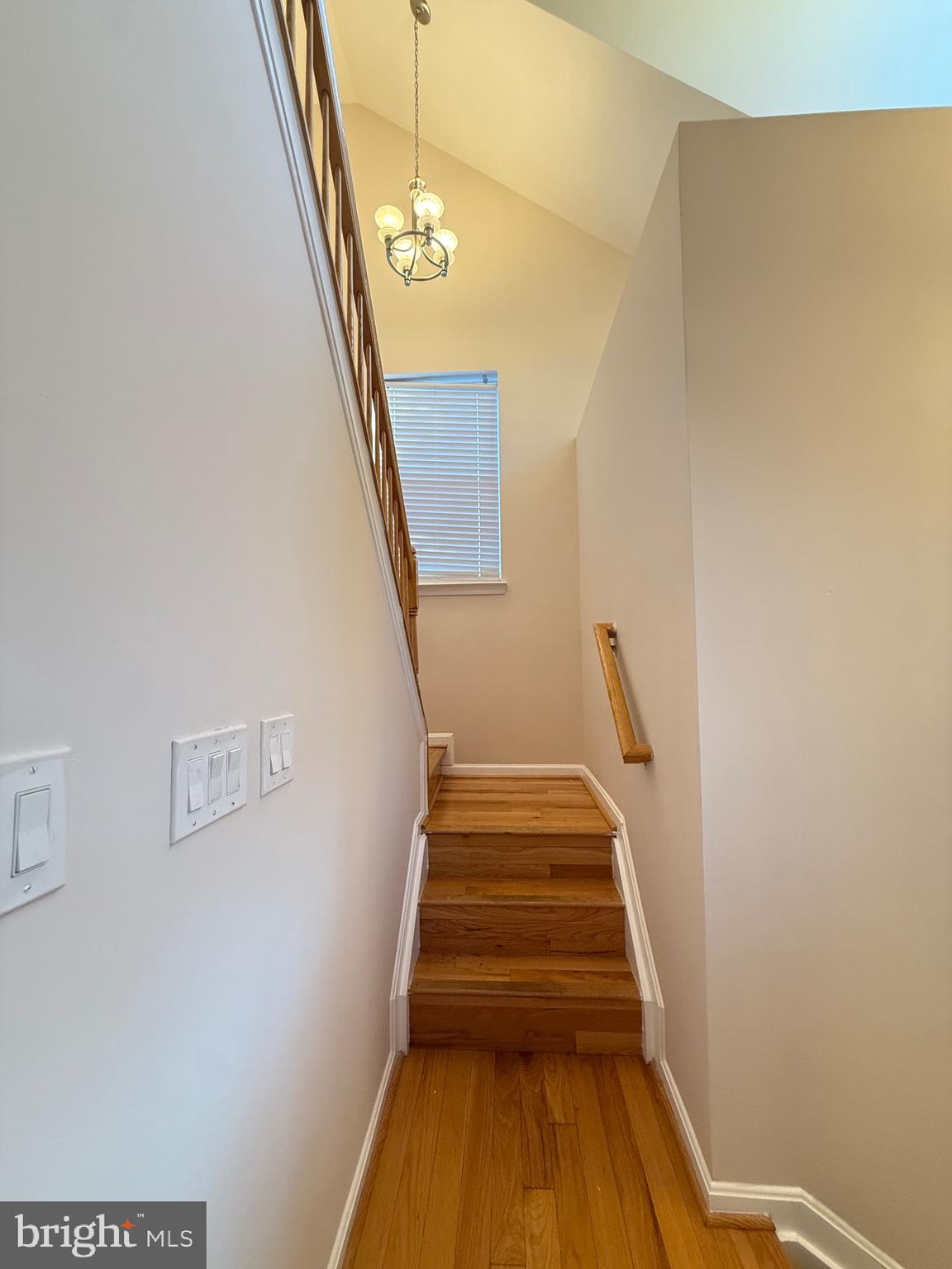 INDEPENDENCE - Residential Lease