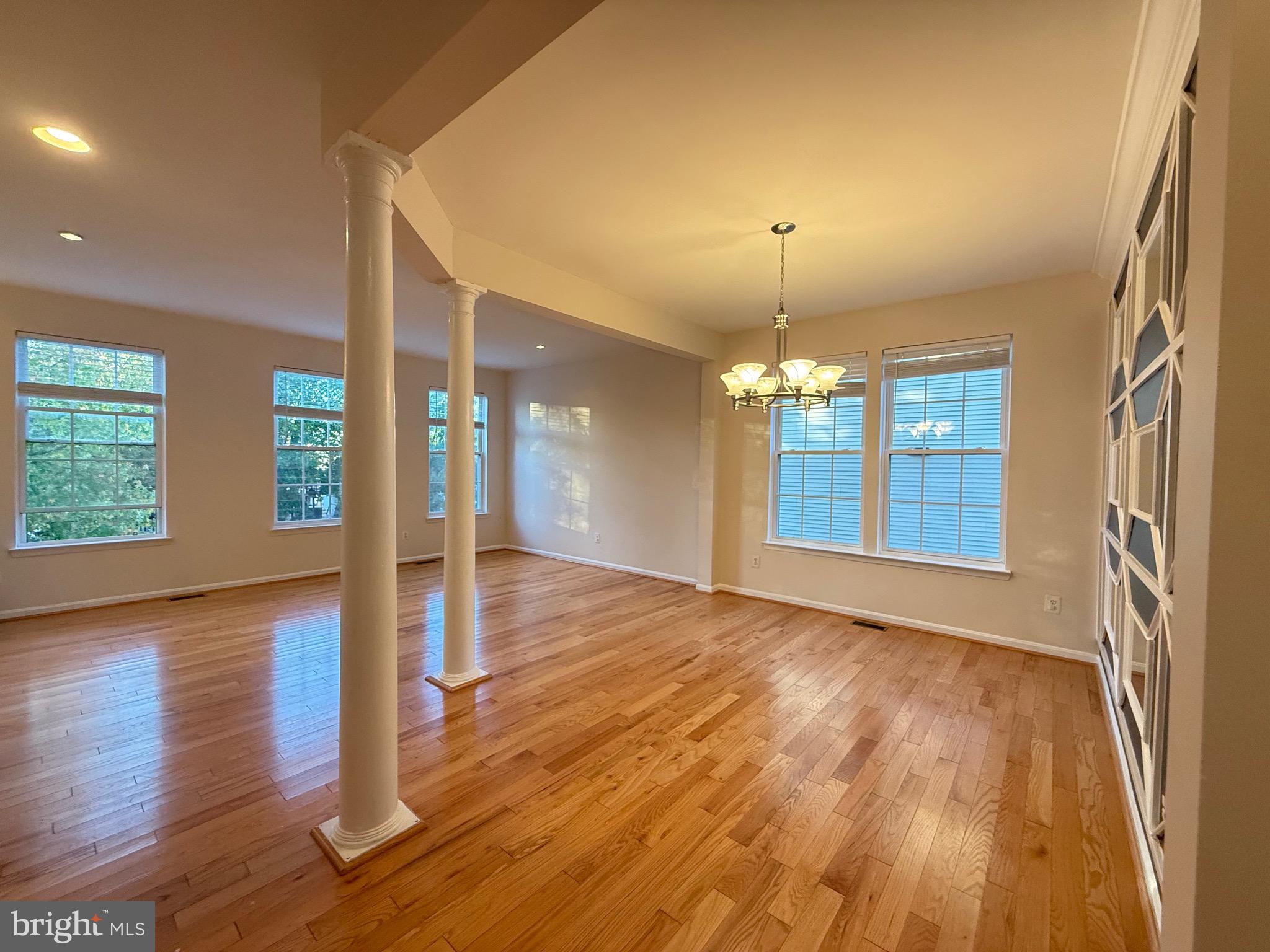 INDEPENDENCE - Residential Lease