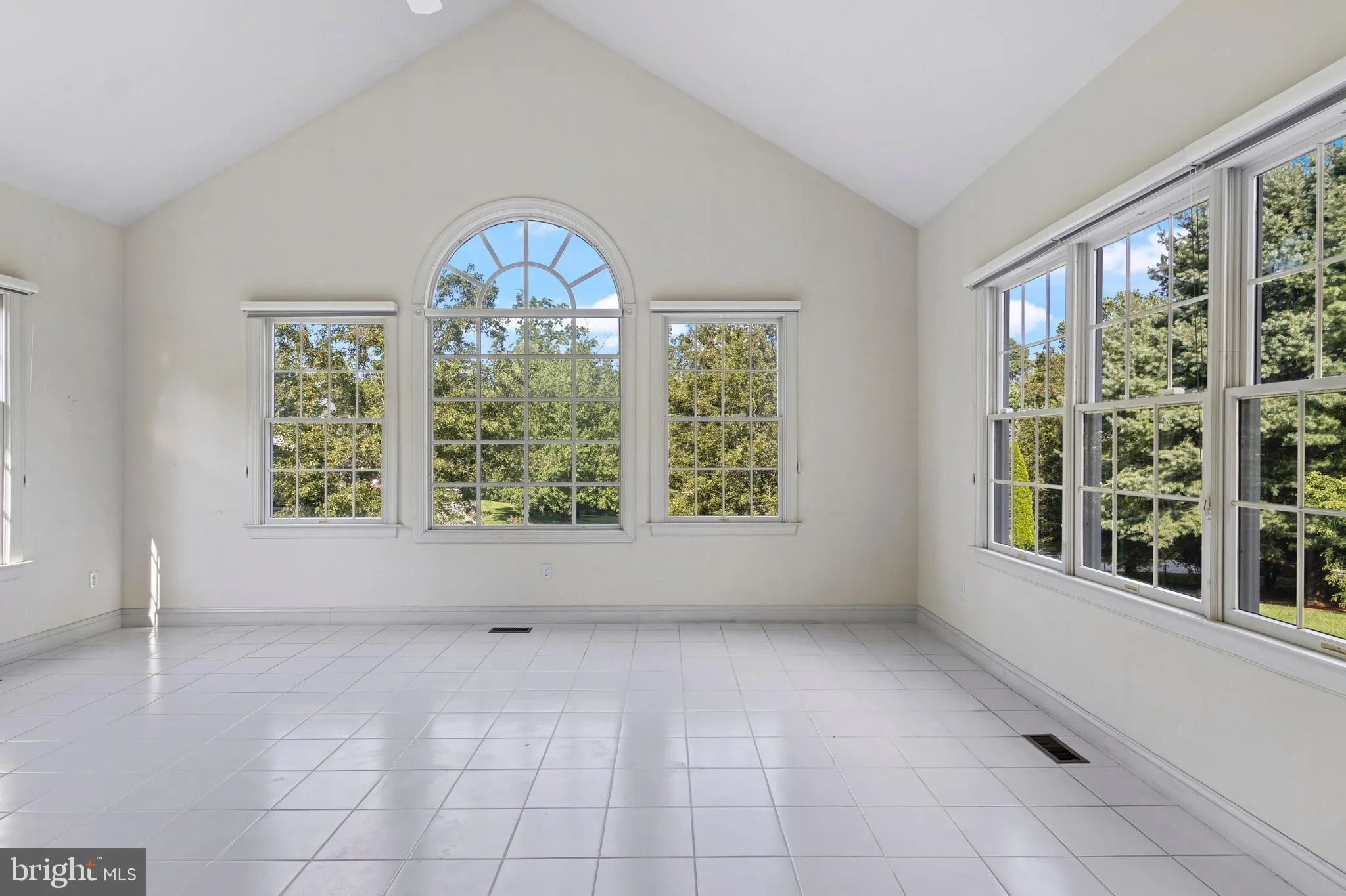 Berwyn, Pennsylvania 19312, United States, 5 Bedrooms Bedrooms, ,5 BathroomsBathrooms,Residential,Active,183816