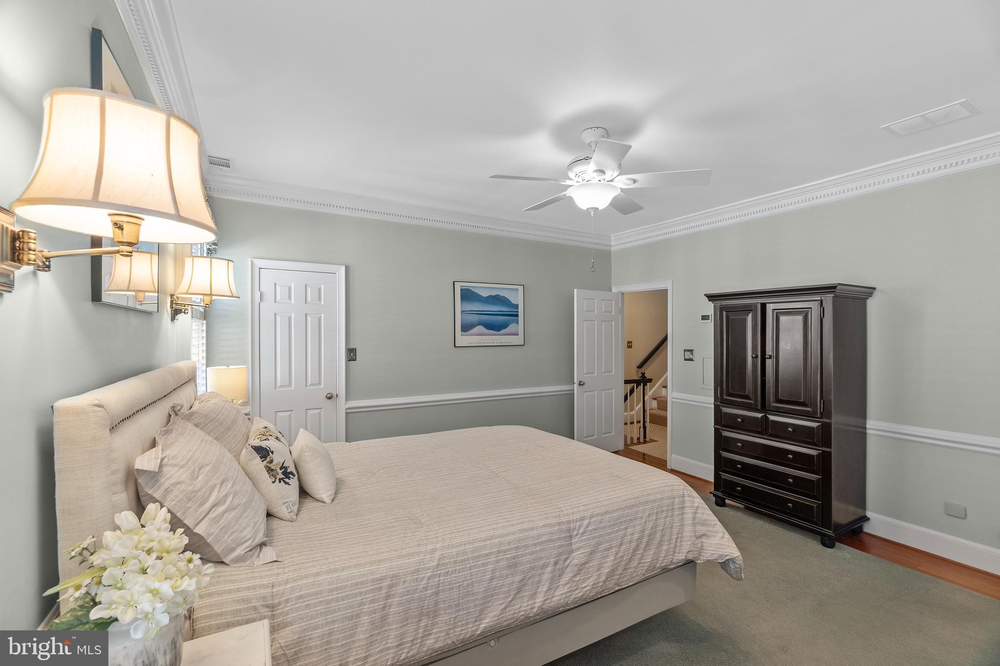 ST JOHNS SQUARE - Residential