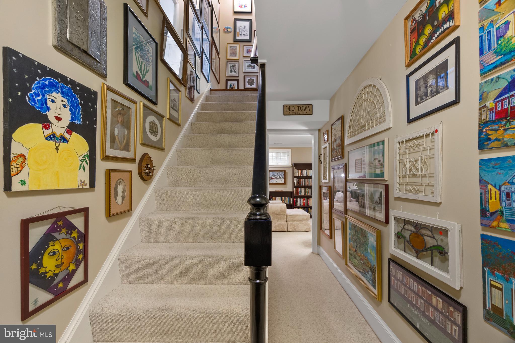 ST JOHNS SQUARE - Residential