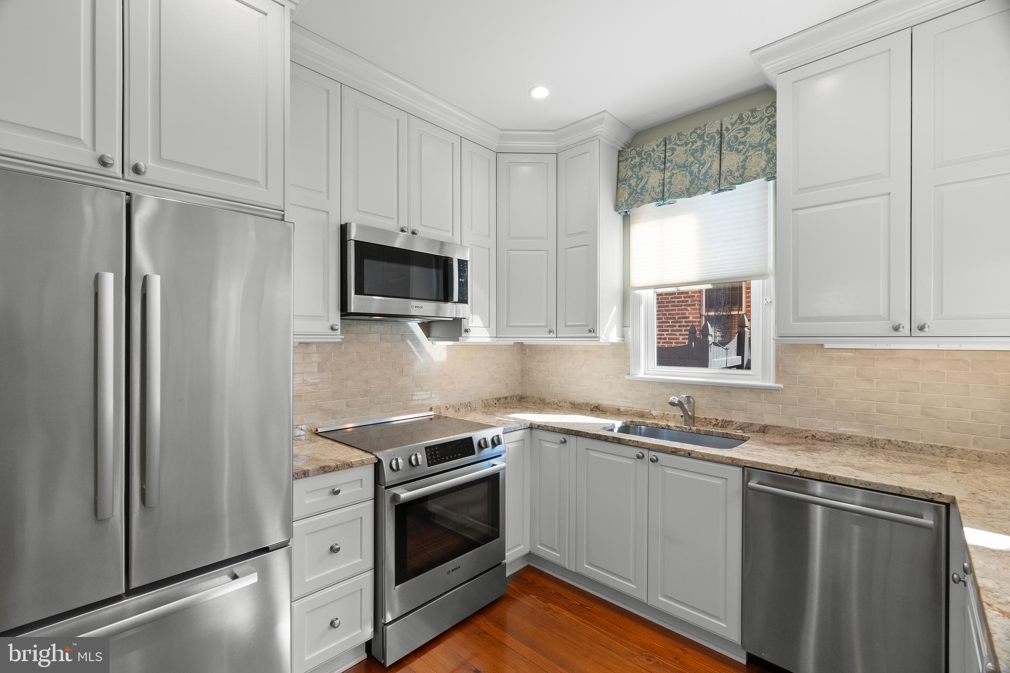 ST JOHNS SQUARE - Residential