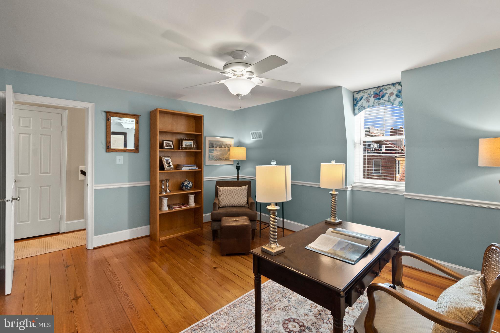 ST JOHNS SQUARE - Residential