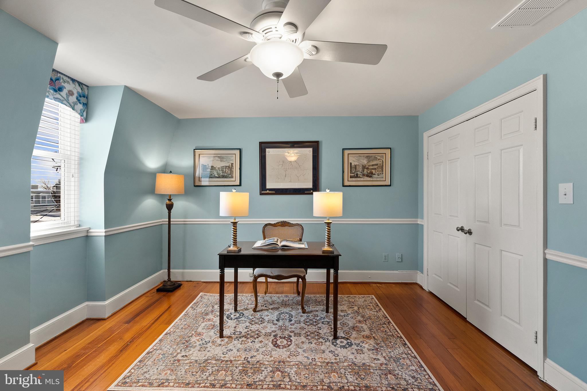 ST JOHNS SQUARE - Residential