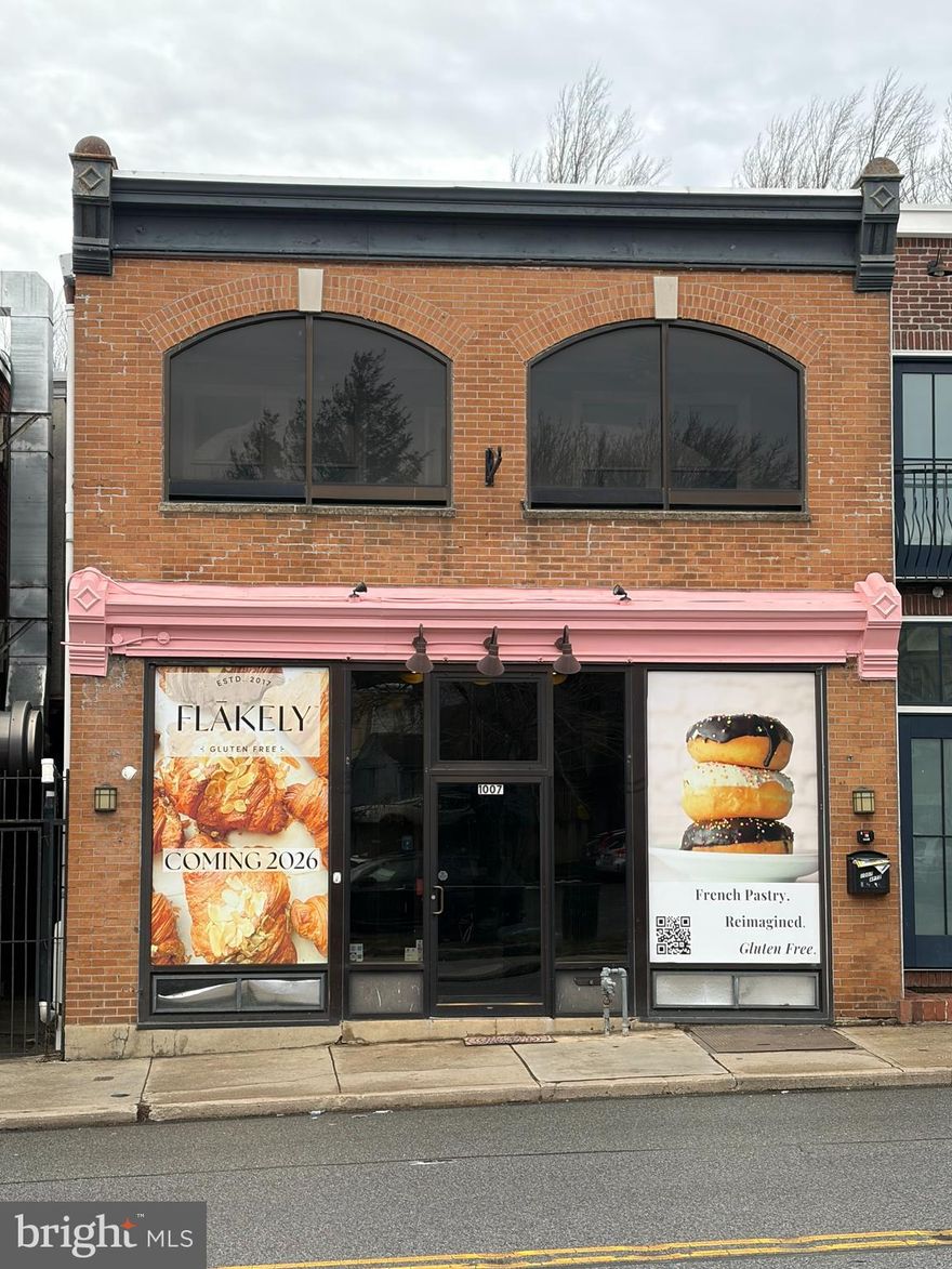 Are you looking for something unique on the Main Line? Want a blend of the luxurious Main Line and the trendy city life? Are you a good neighbor? A considerate pet owner? If so, please call right away! This gorgeous 2nd floor, 1,250 sq. ft, 3 bedrooms and 2 bathroom apartment in the heart of Bryn Mawr on Lancaster Avenue awaits you. Apartment Highlights Include: Entirely BRAND-NEW renovated bathrooms. Stunning and HUGE family/living room with enclosed balcony overlooking Lancaster Avenue!  Location & Convenience is beyond compare, surrounded by restaurants, stores, and bars. Walking distance to the parking lots, tennis courts, post office, hospital, library, movie theater, banks and the train station School District - Coveted Lower Merion School District. Parking: 3 township parking lots within a block's walk (one right across the street). Rent: $2900/mo. + utilities  (tenant pays for all utilities including water and trash). Close to Haverford, Ardmore, Havertown, Wayne, Villanova. Easy access to Highway 476 (Blue Route) and public transportation. Schedule your tour today.