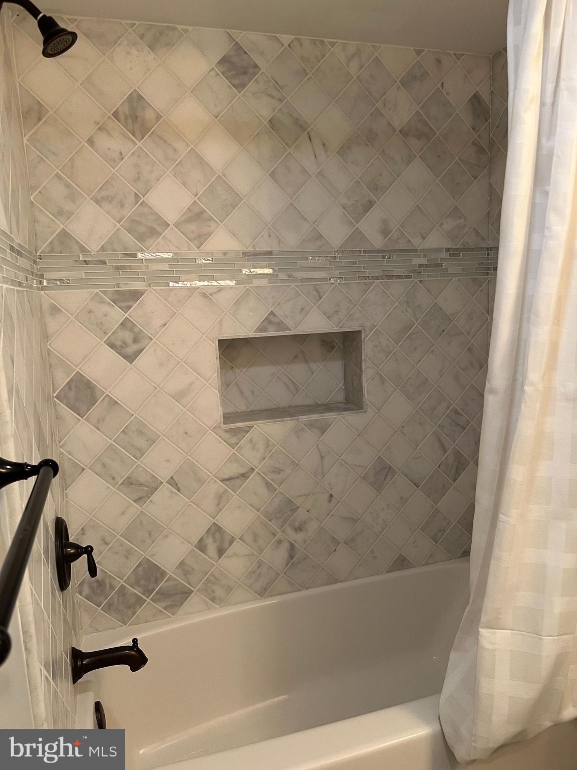 SEA MARK - Residential