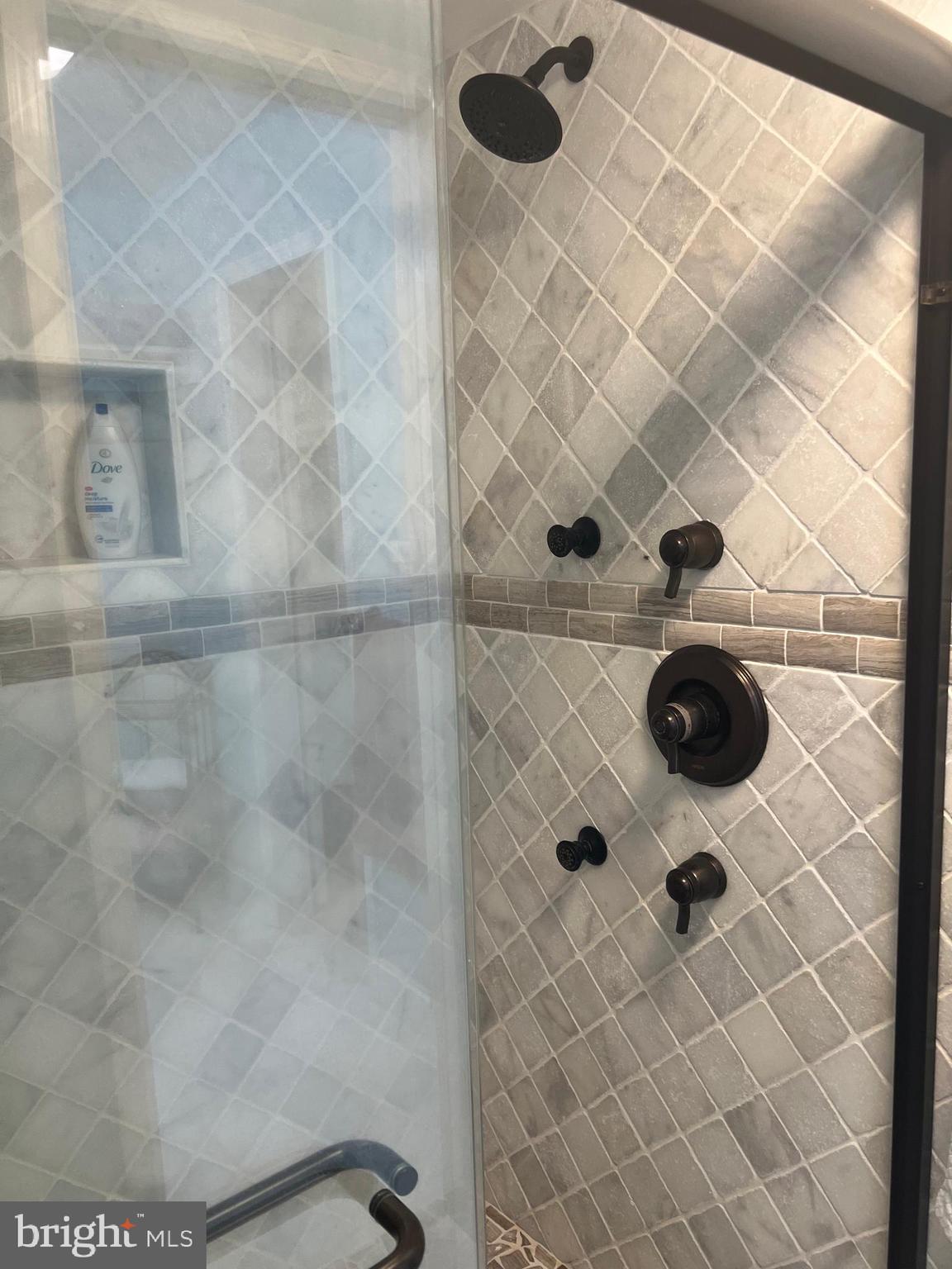 SEA MARK - Residential