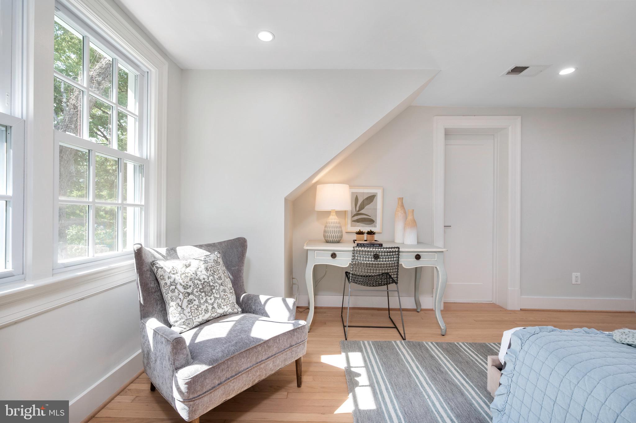 WELLINGTON - Residential