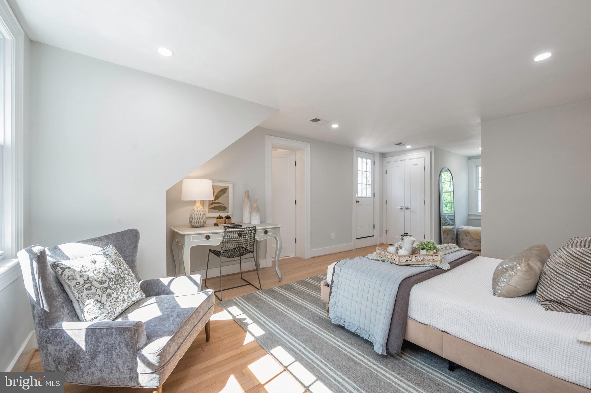 WELLINGTON - Residential