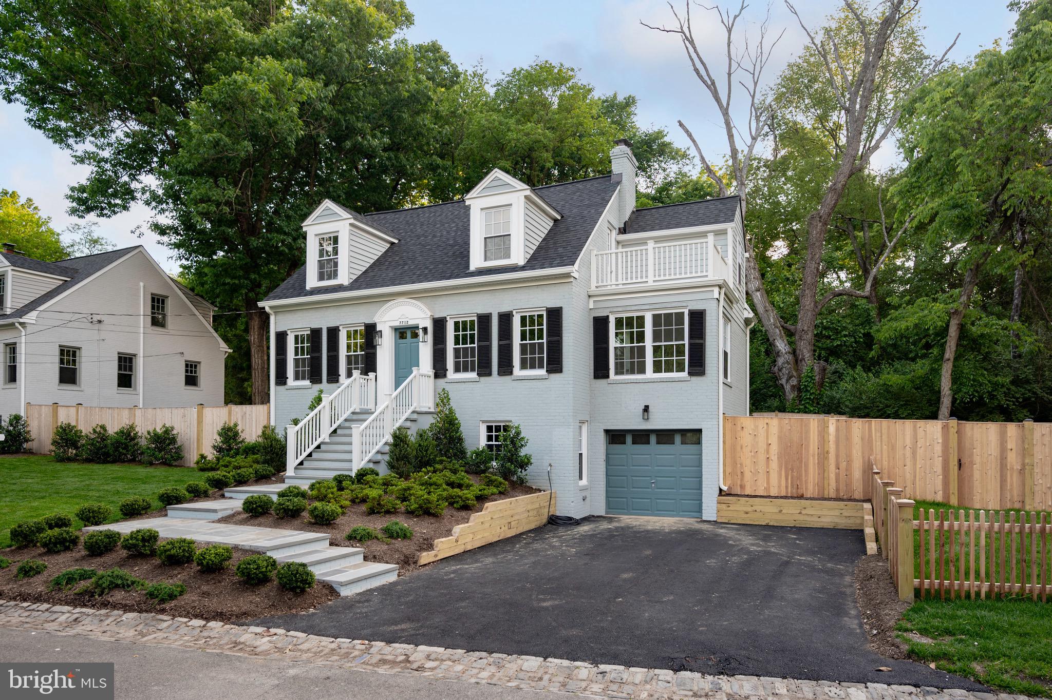 WELLINGTON - Residential