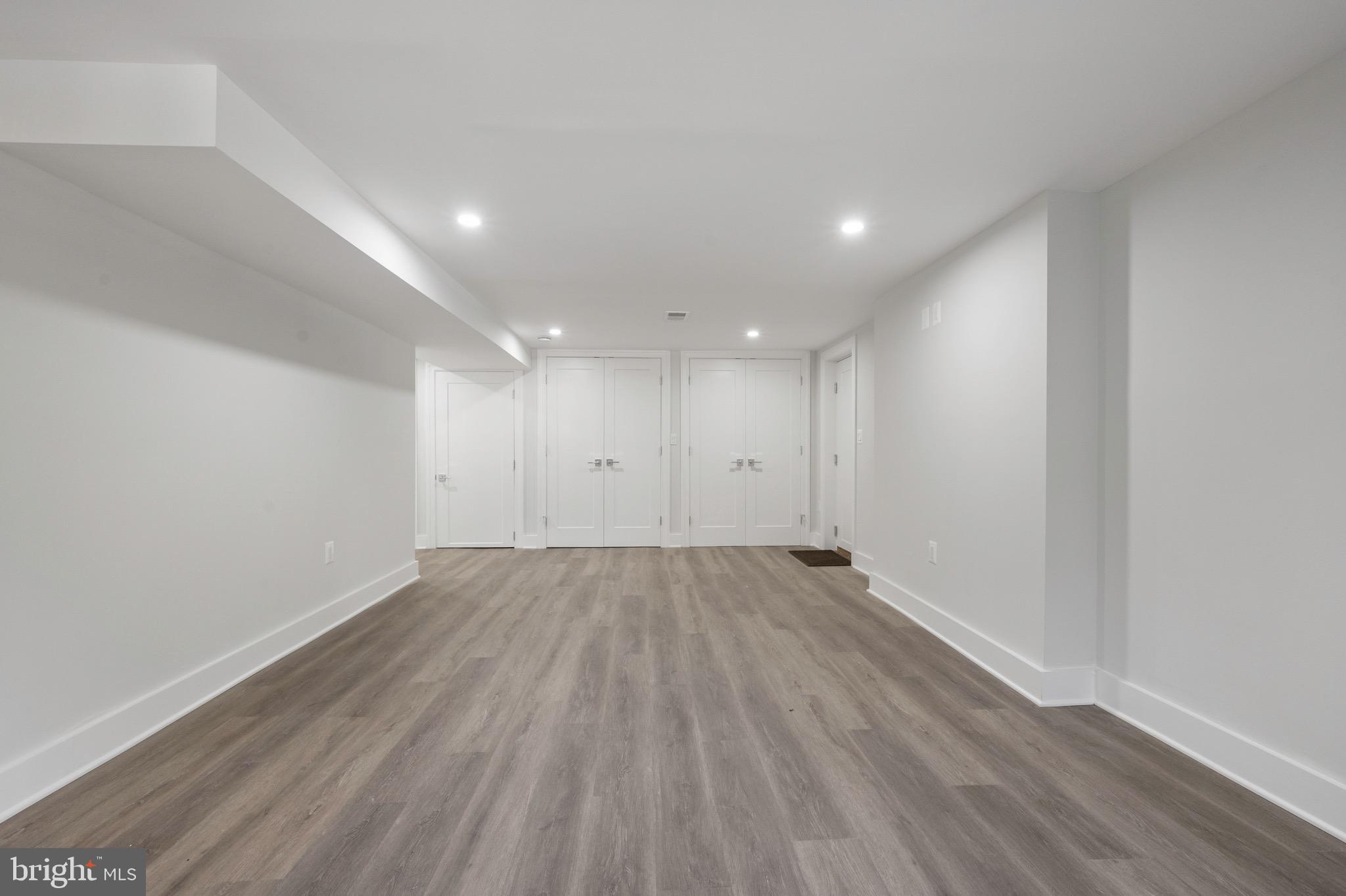 WELLINGTON - Residential