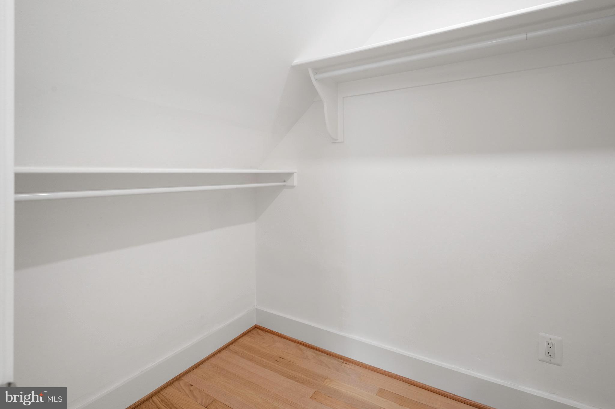 WELLINGTON - Residential