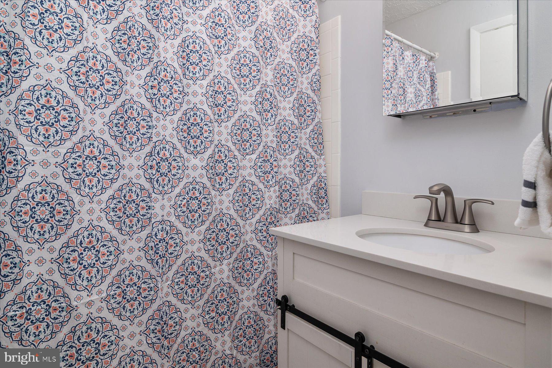 ELIZABETHS LANDING - Residential