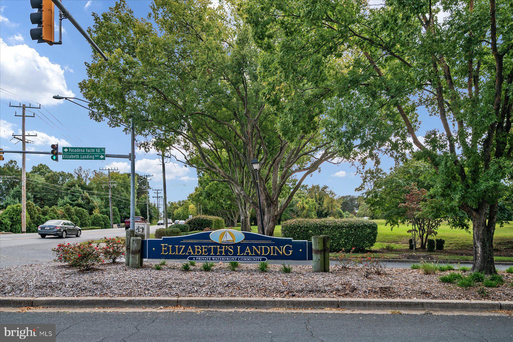 ELIZABETHS LANDING - Residential