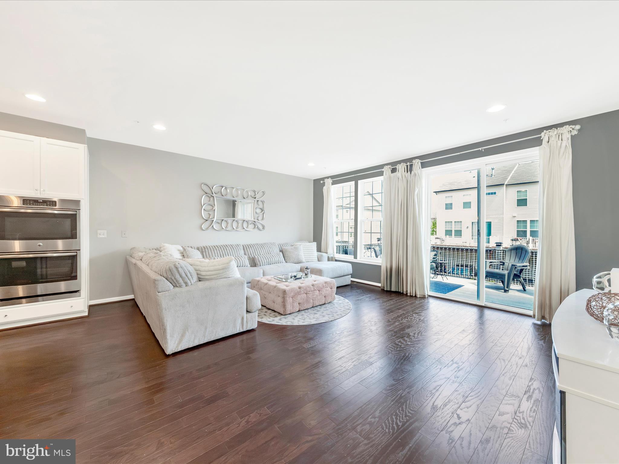 TALLYN RIDGE - Residential