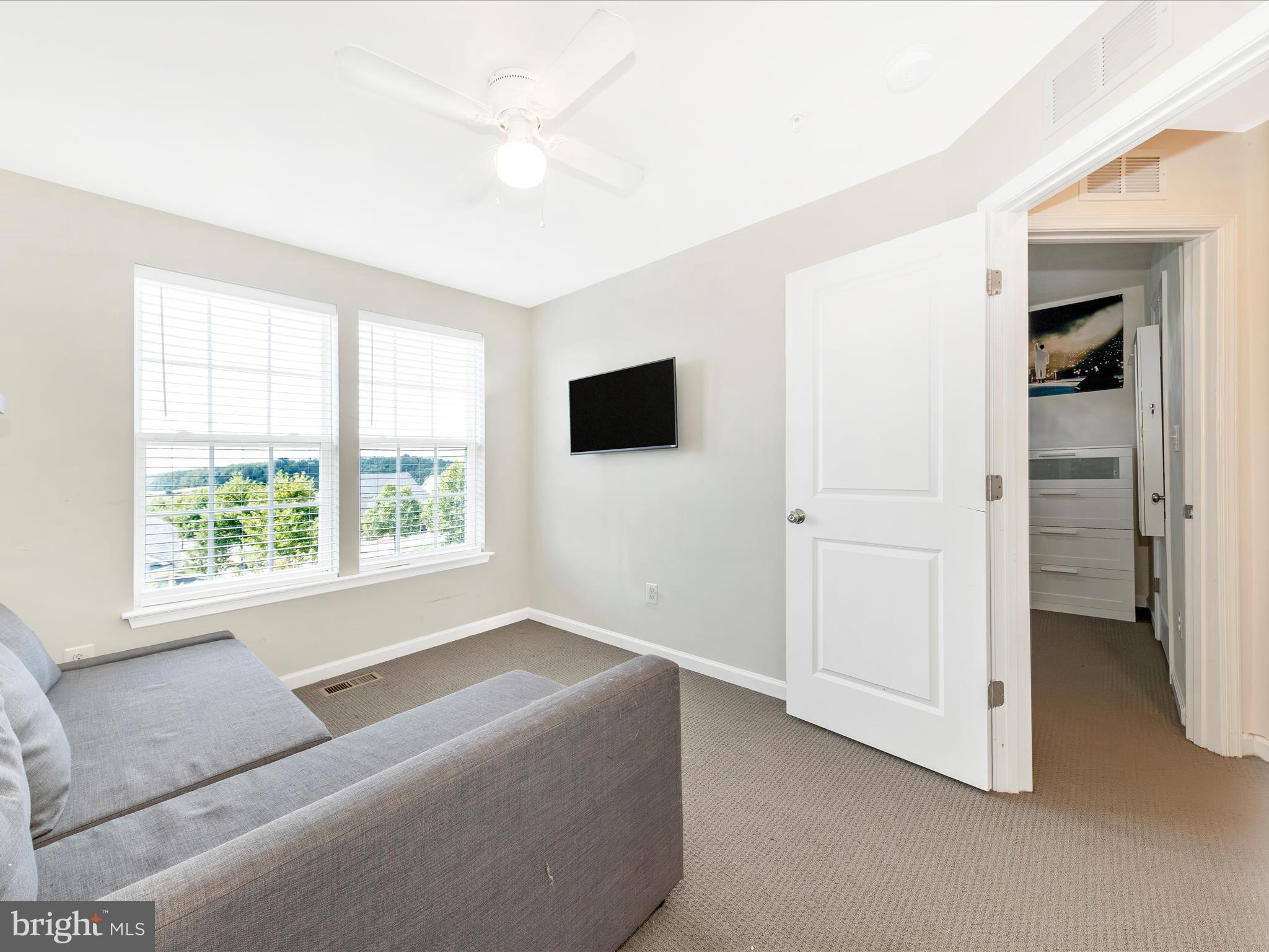 TALLYN RIDGE - Residential