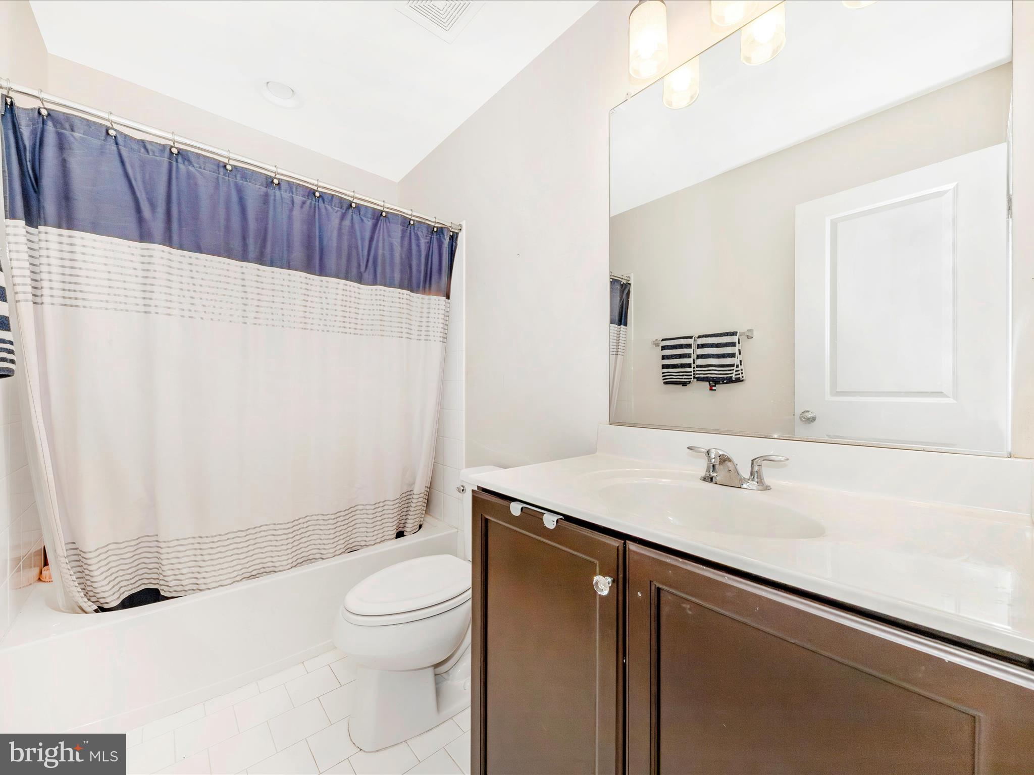 TALLYN RIDGE - Residential