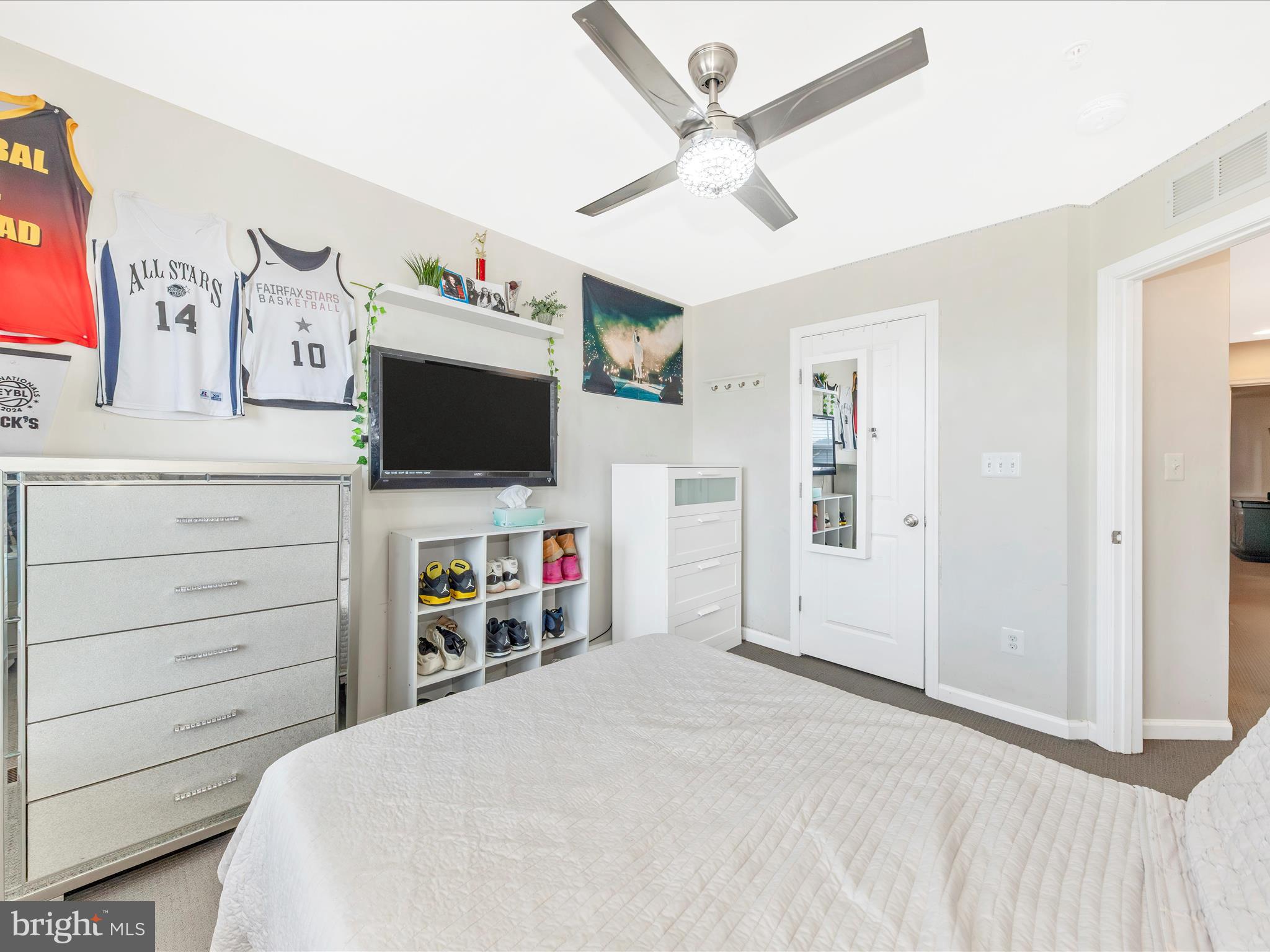 TALLYN RIDGE - Residential