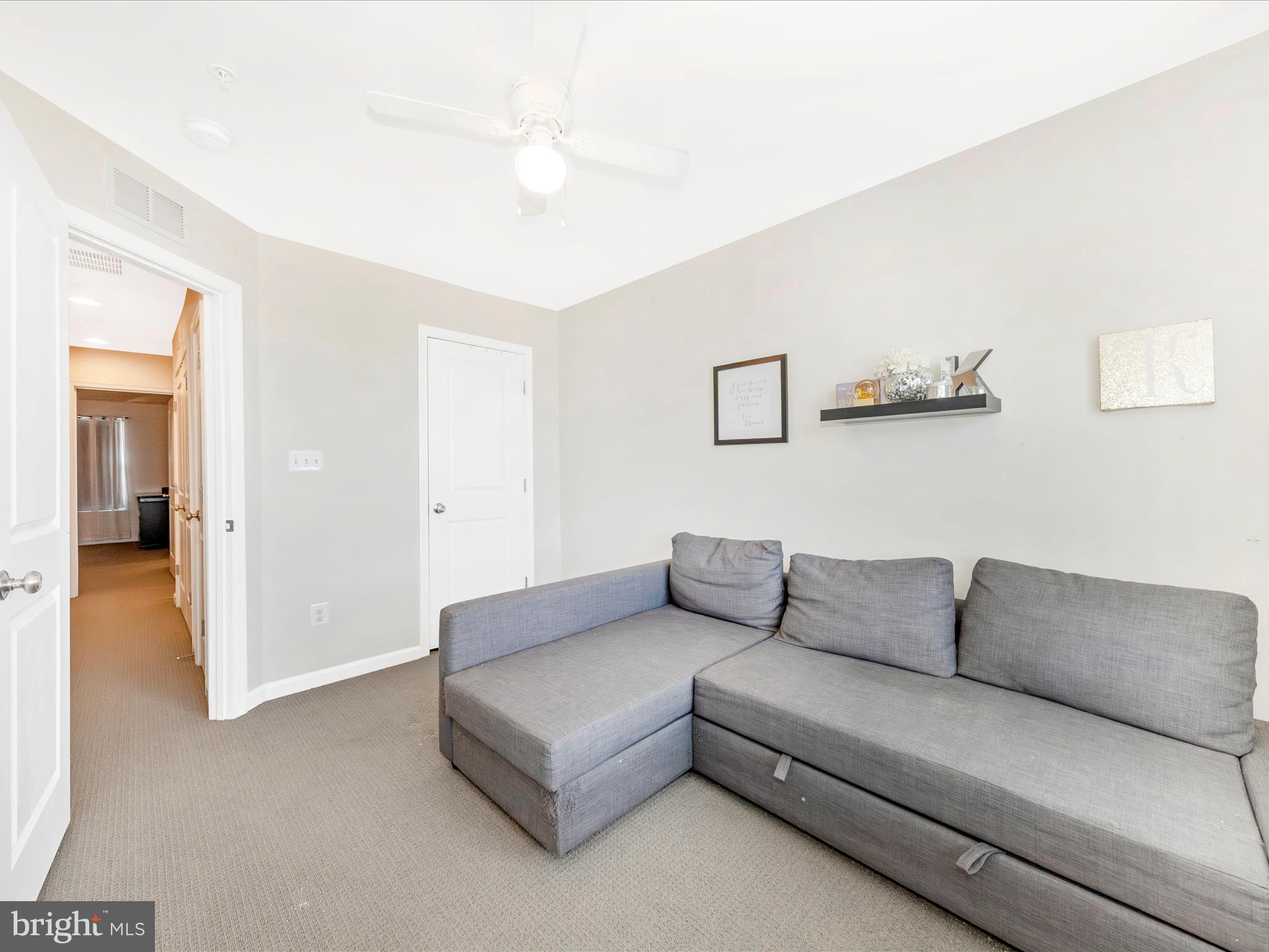 TALLYN RIDGE - Residential