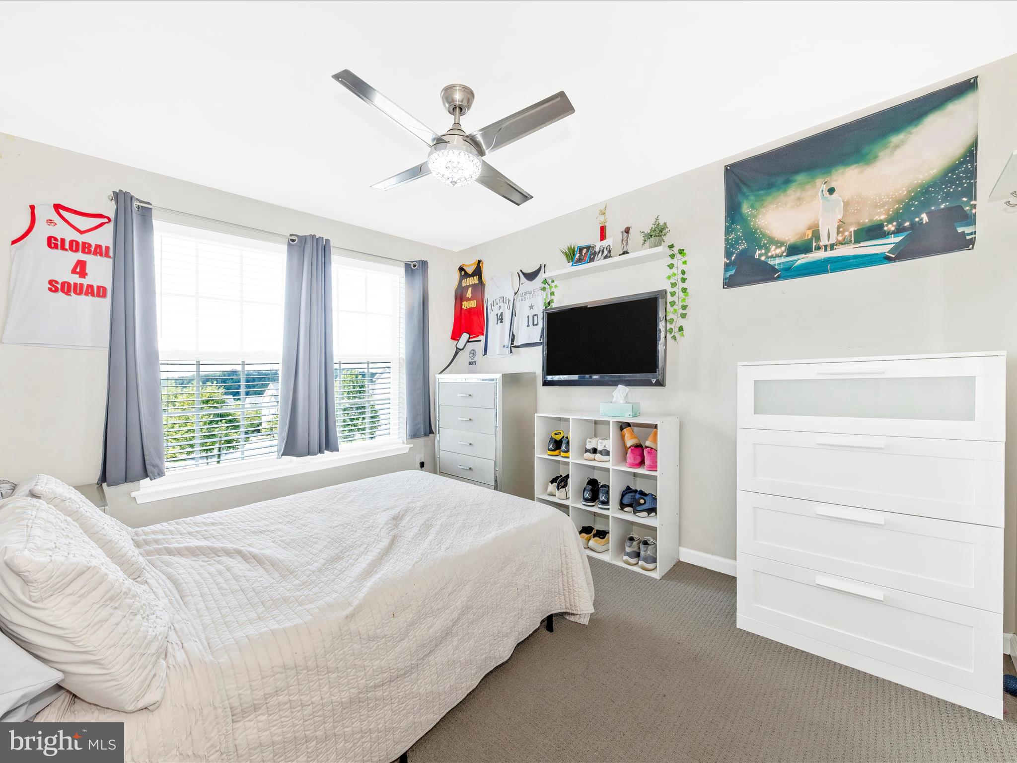 TALLYN RIDGE - Residential