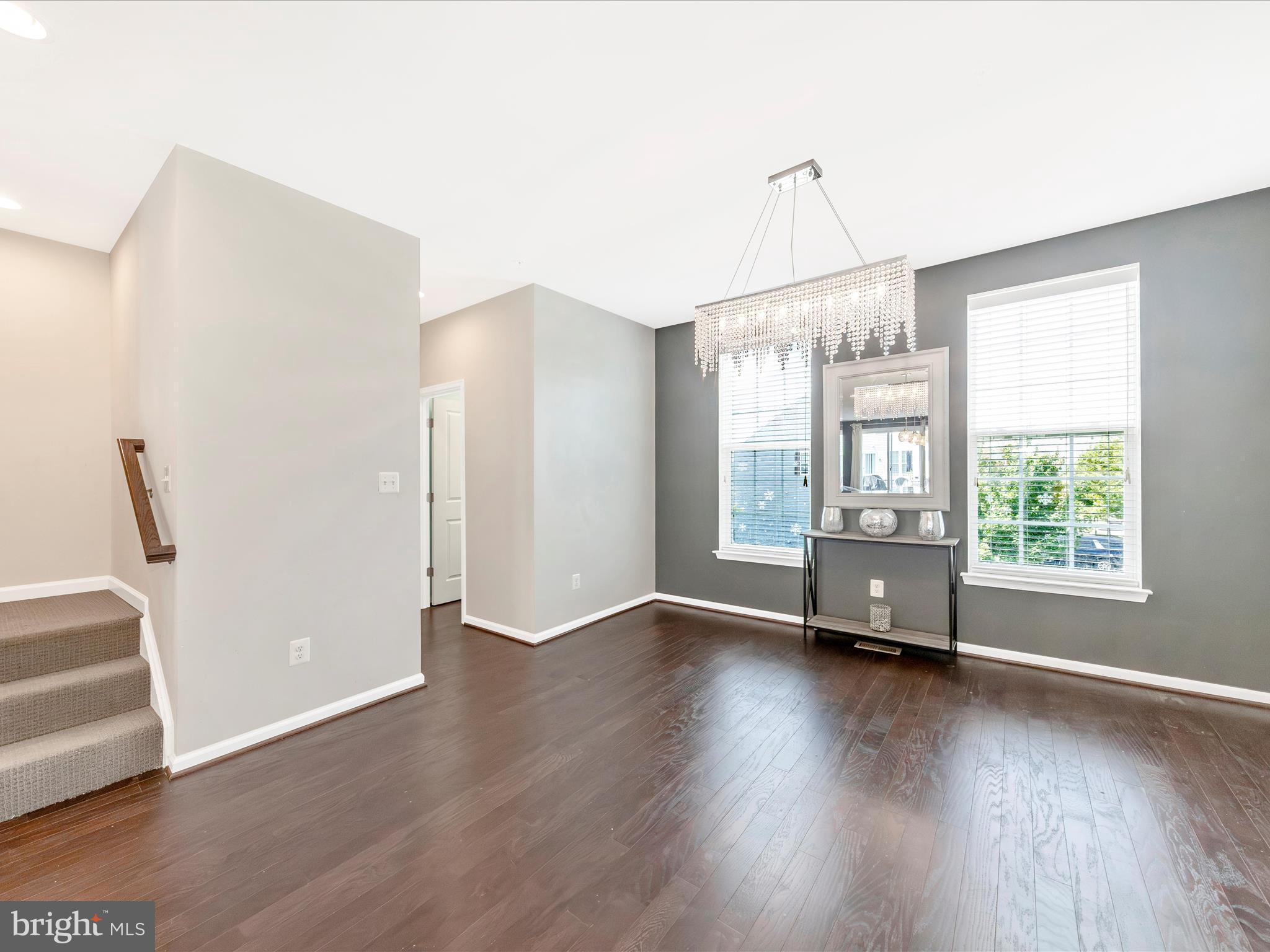 TALLYN RIDGE - Residential