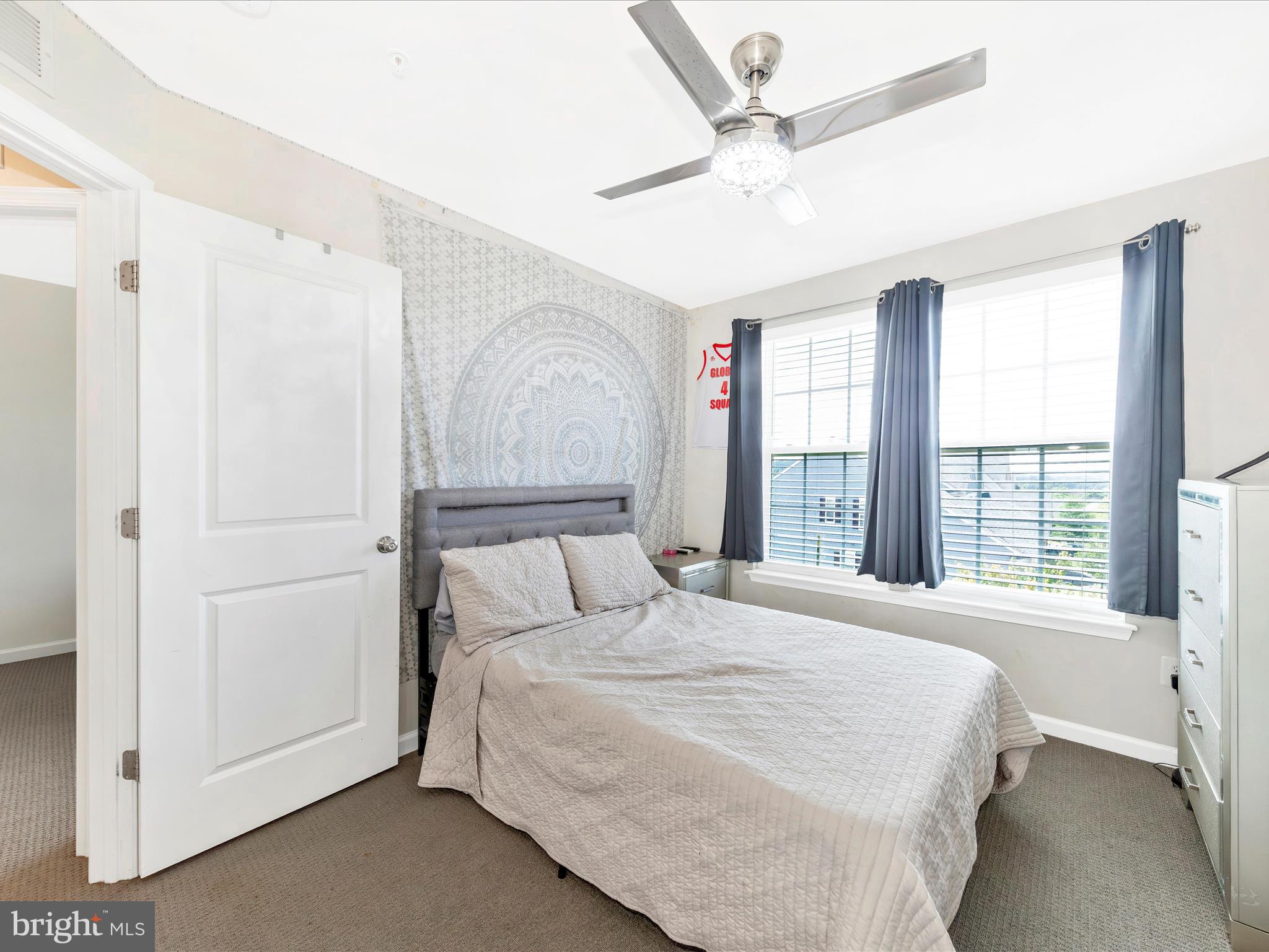 TALLYN RIDGE - Residential